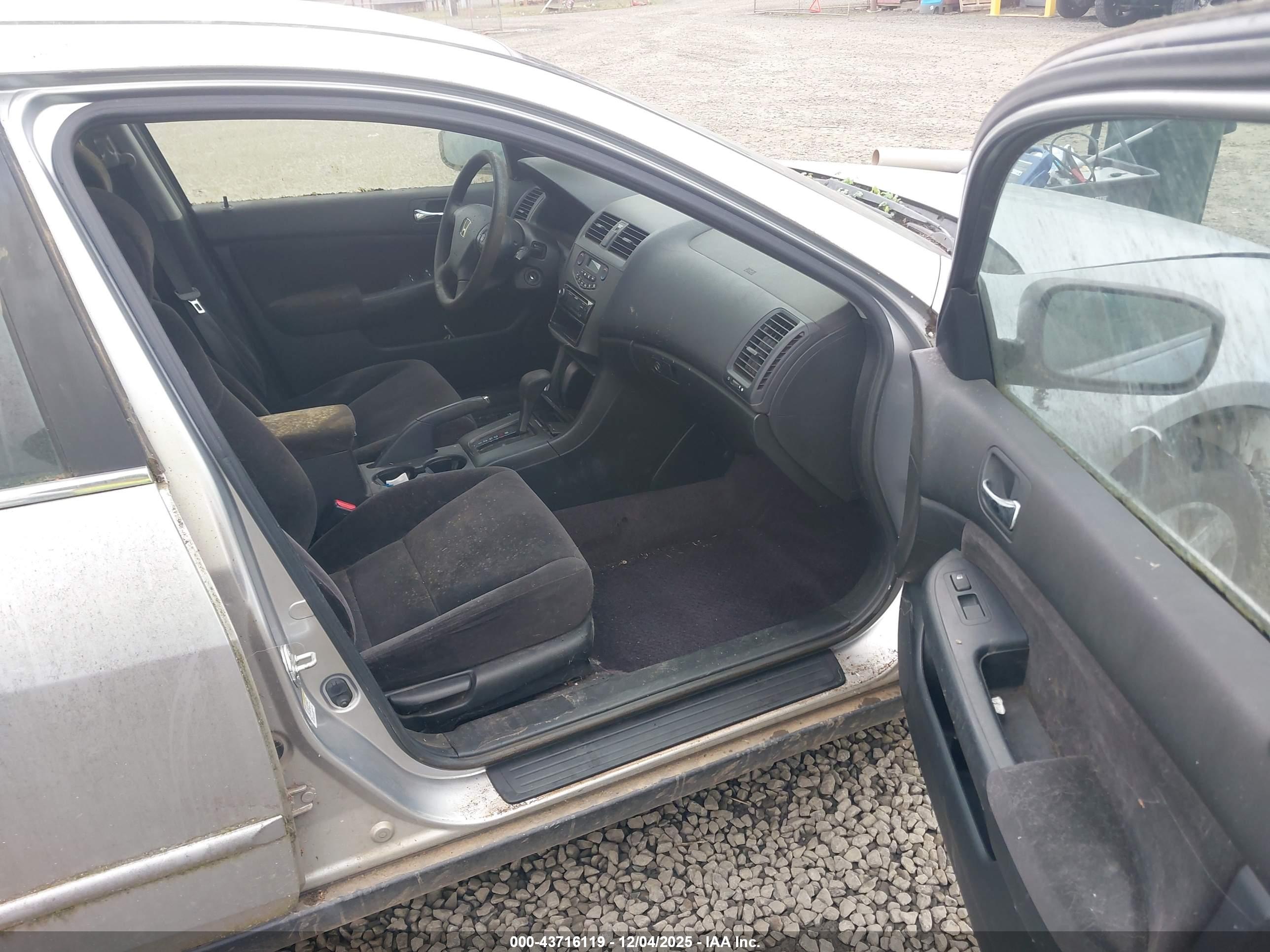 HONDA ACCORD image 5