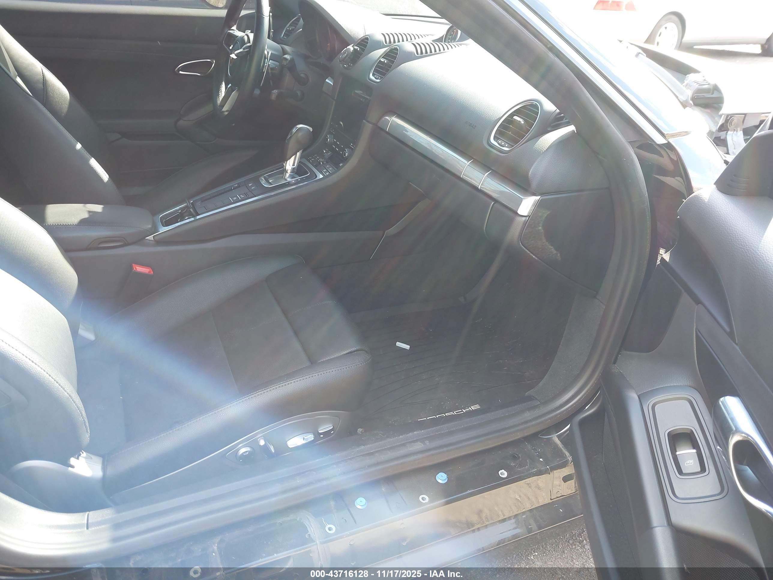 PORSCHE 718 image 5