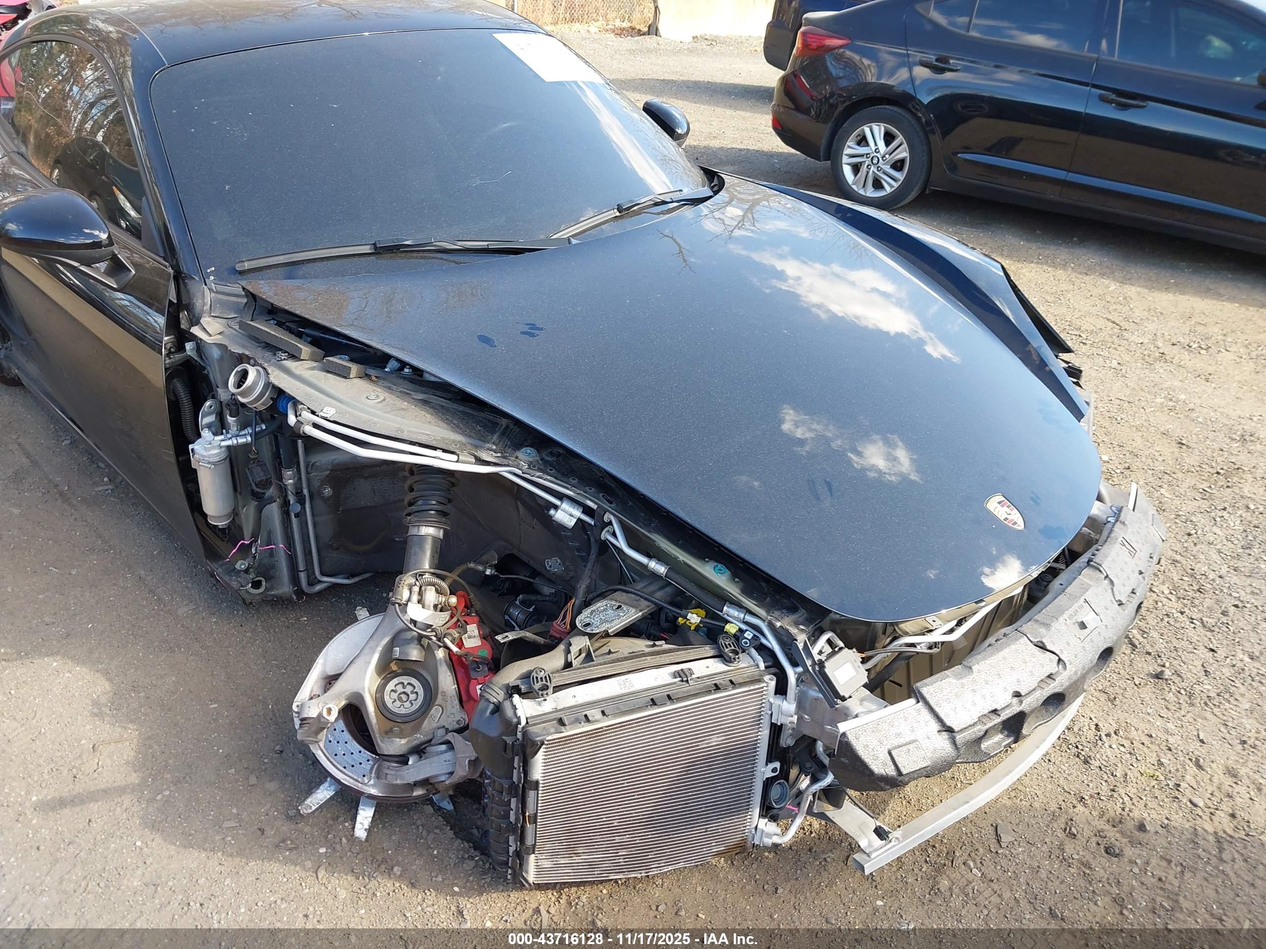 PORSCHE 718 image 6