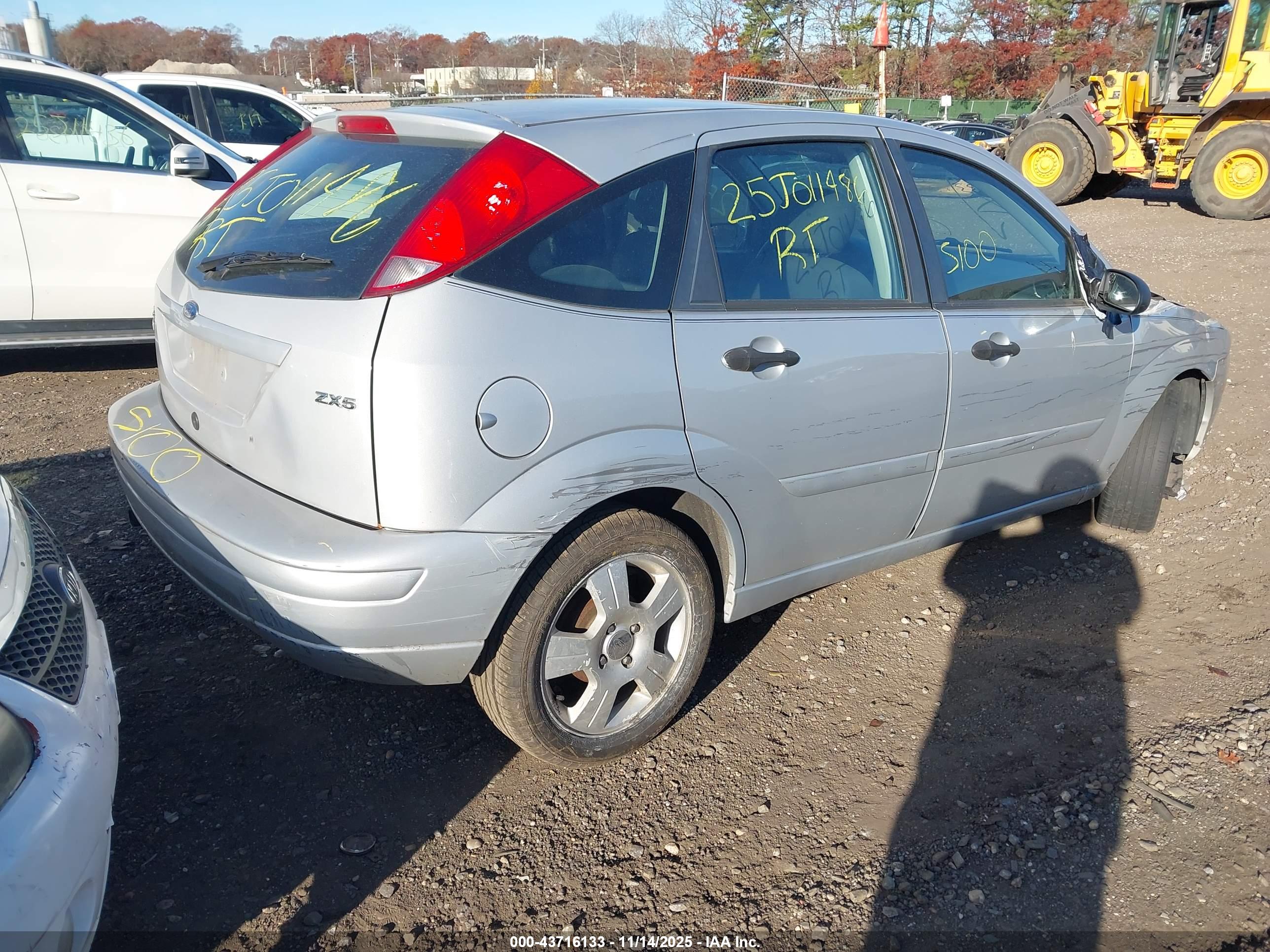 FORD FOCUS image 4