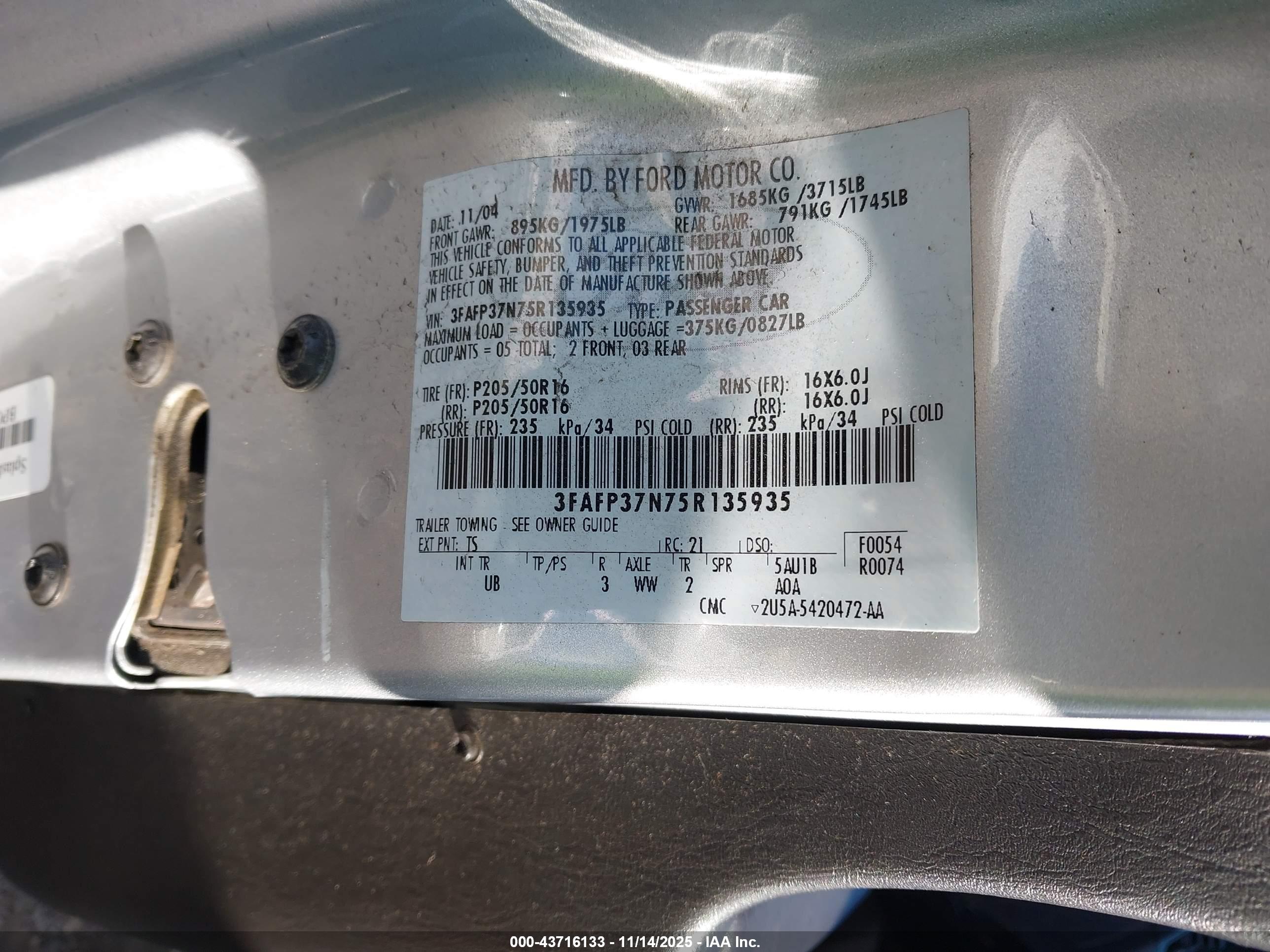 FORD FOCUS image 9