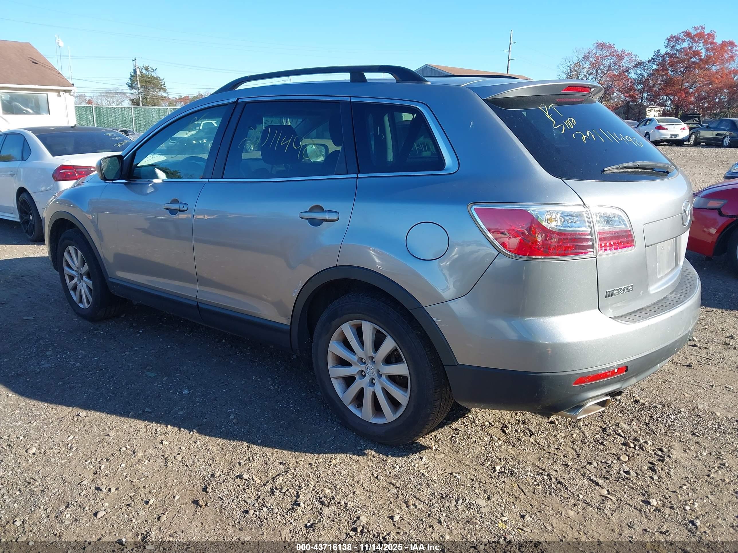 MAZDA CX-9 image 3