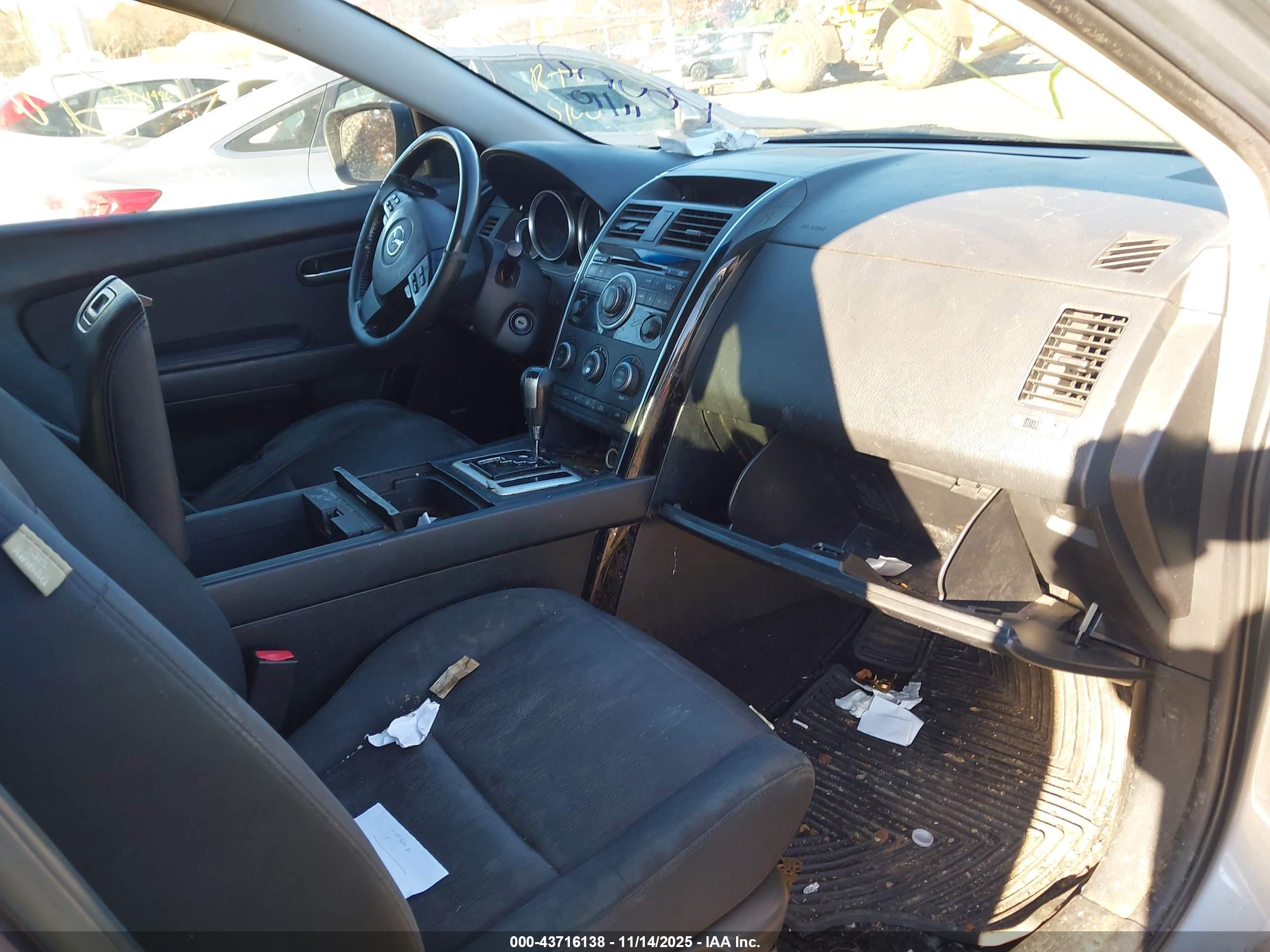 MAZDA CX-9 image 5