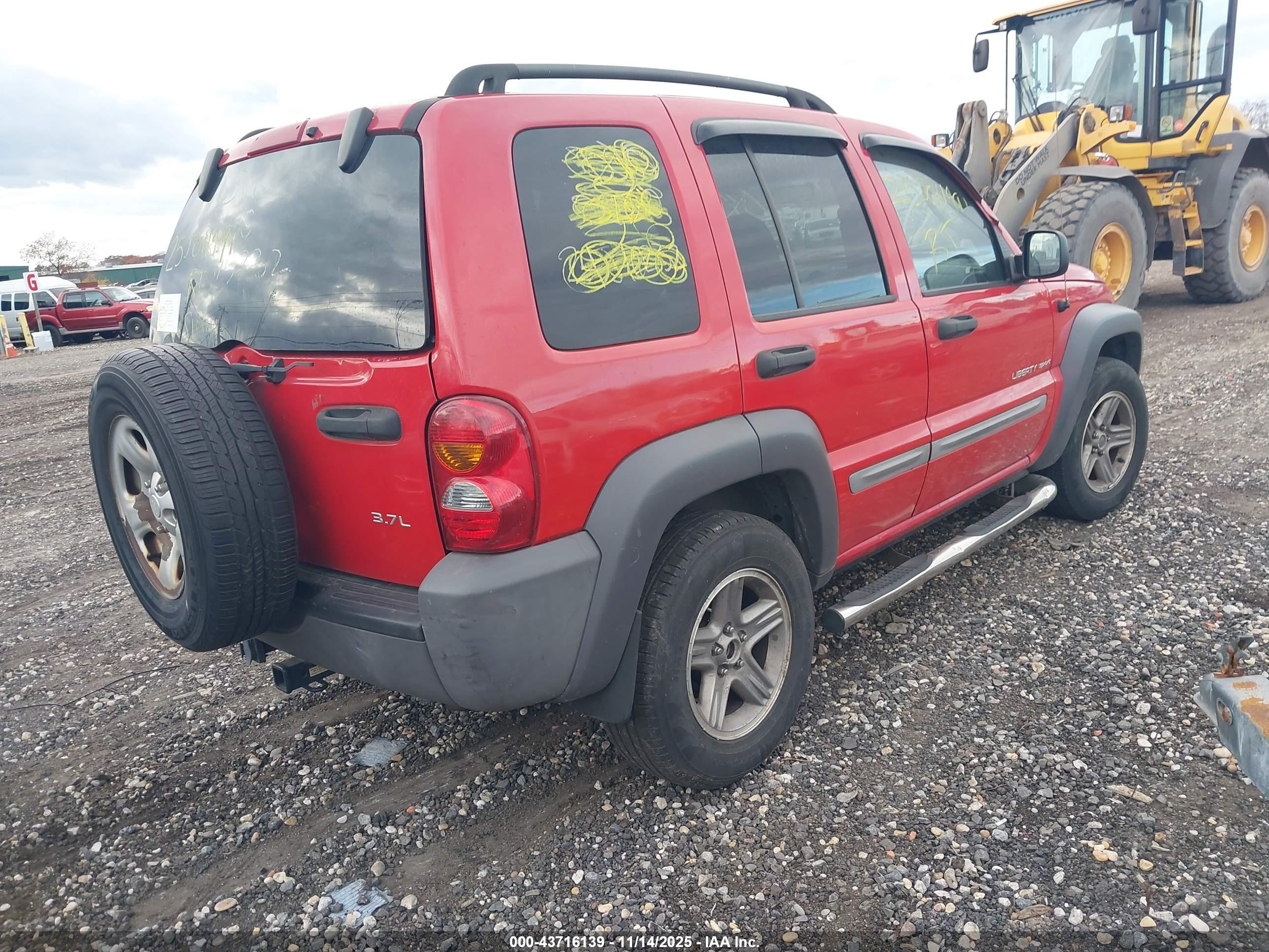 JEEP LIBERTY image 4