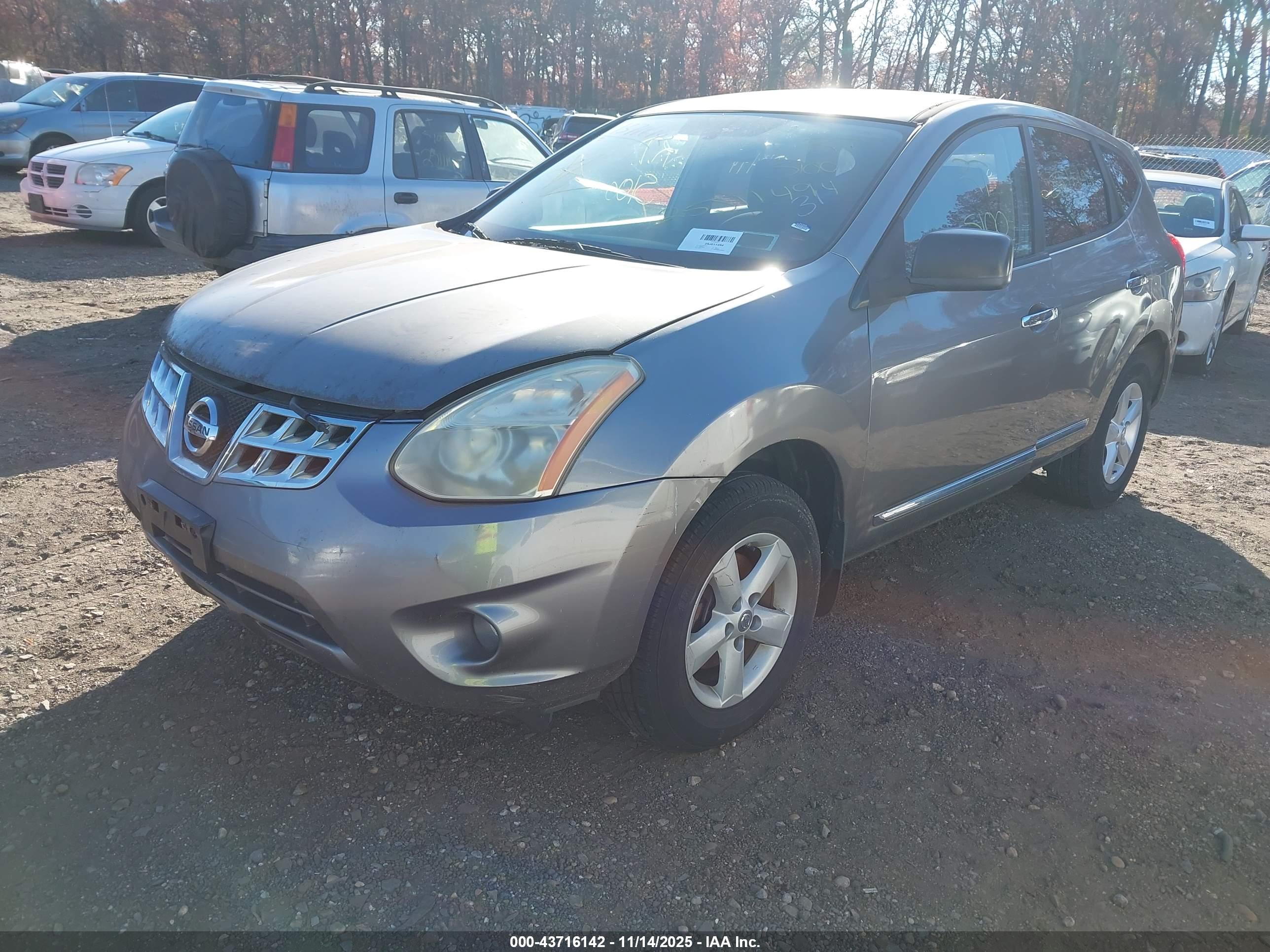 NISSAN ROGUE image 2