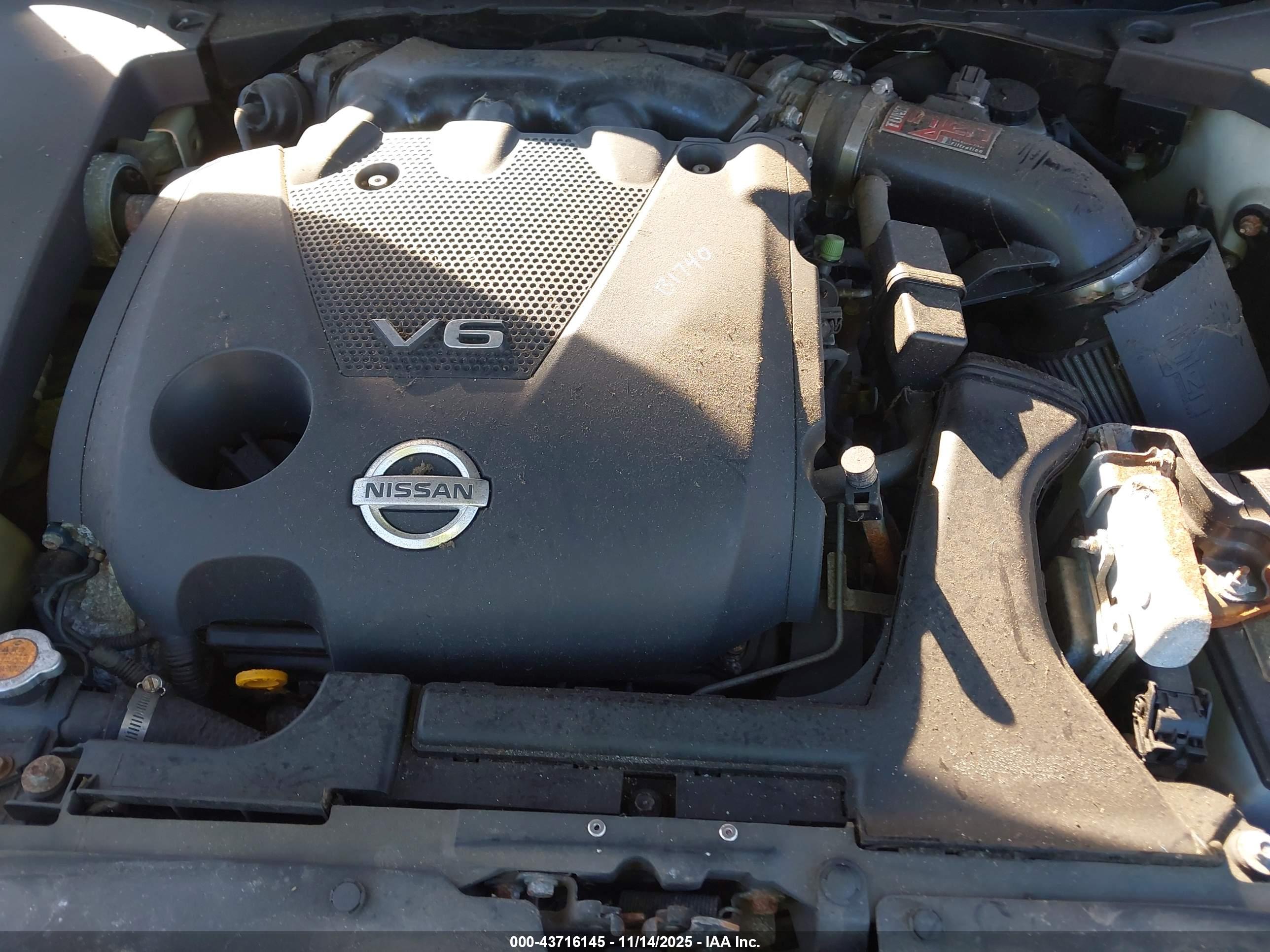 NISSAN MAXIMA image 10