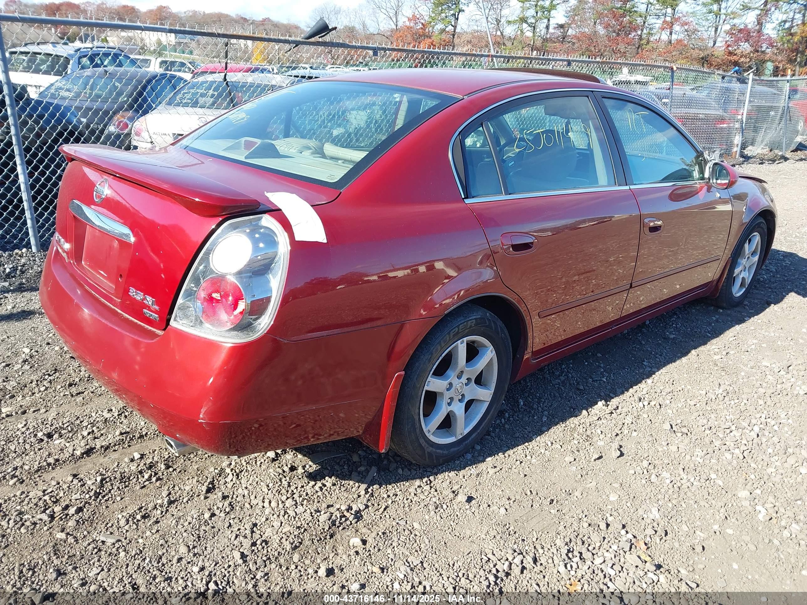 NISSAN ALTIMA image 4