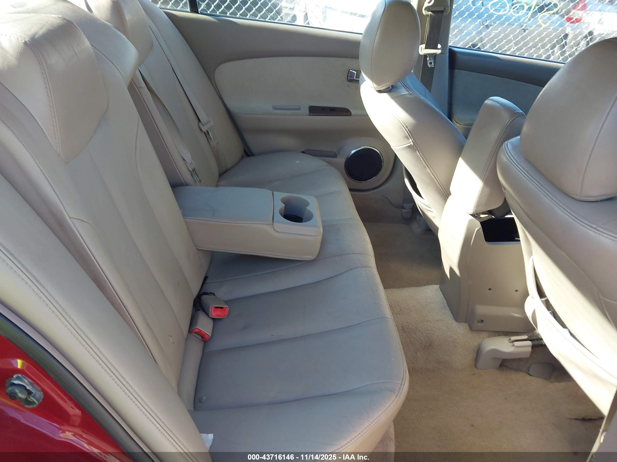NISSAN ALTIMA image 8