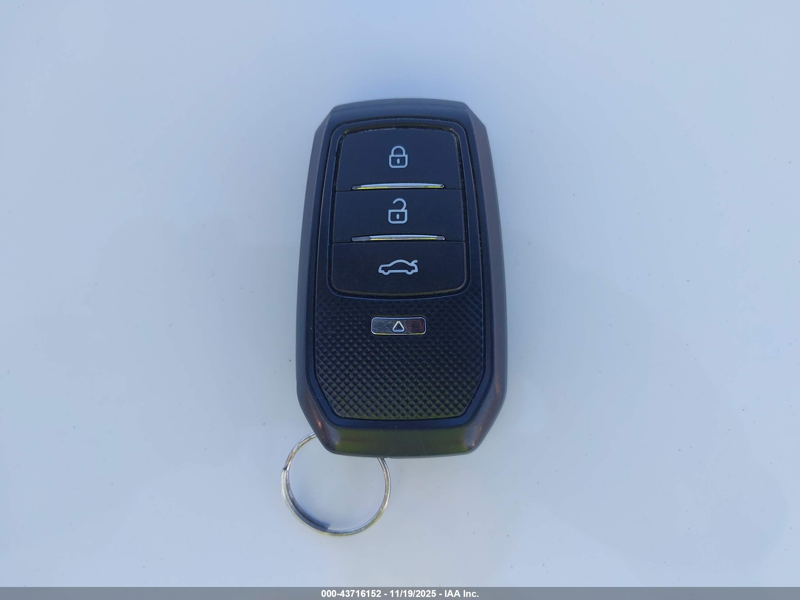 TOYOTA COROLLA image 11
