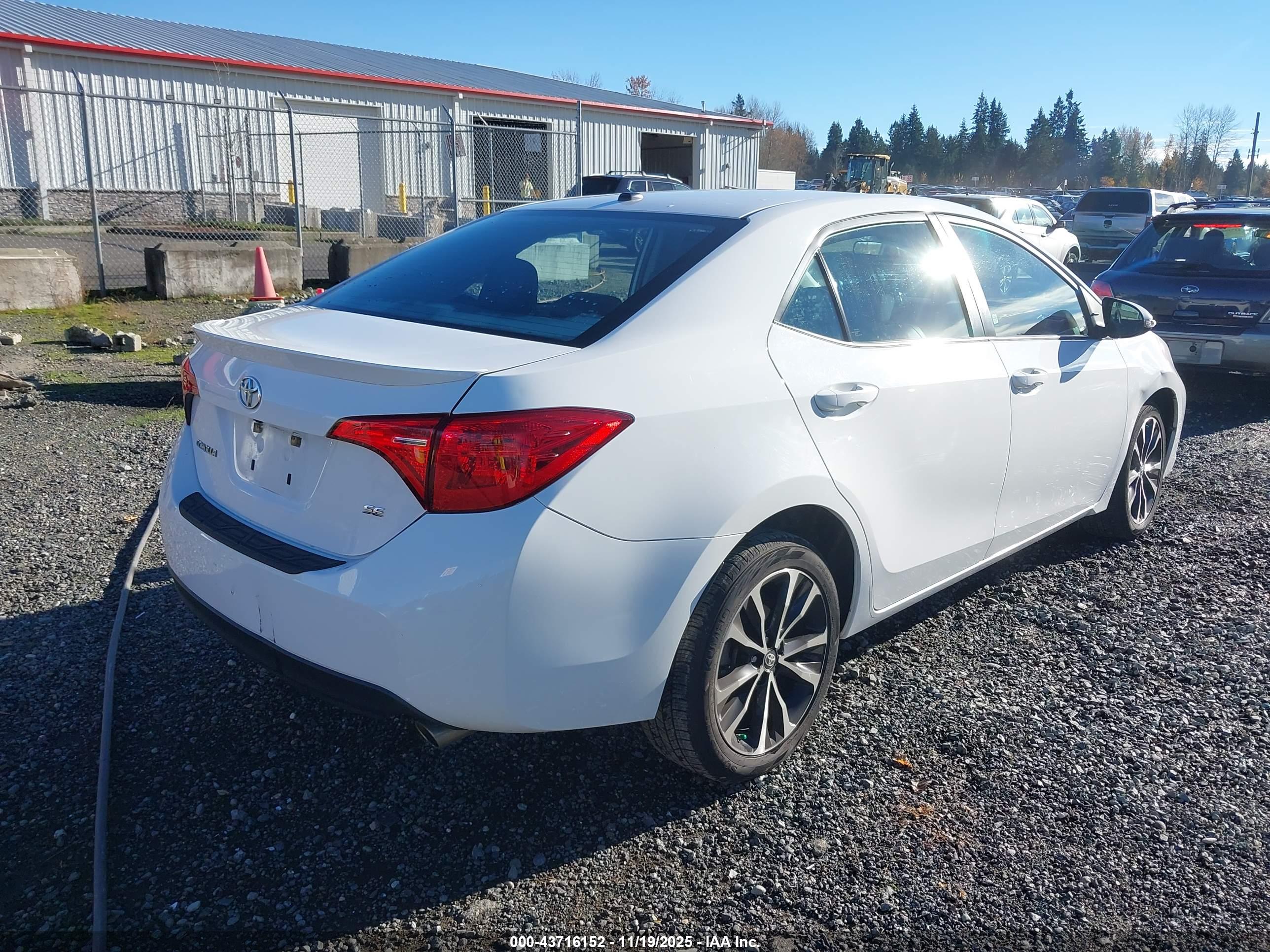TOYOTA COROLLA image 4
