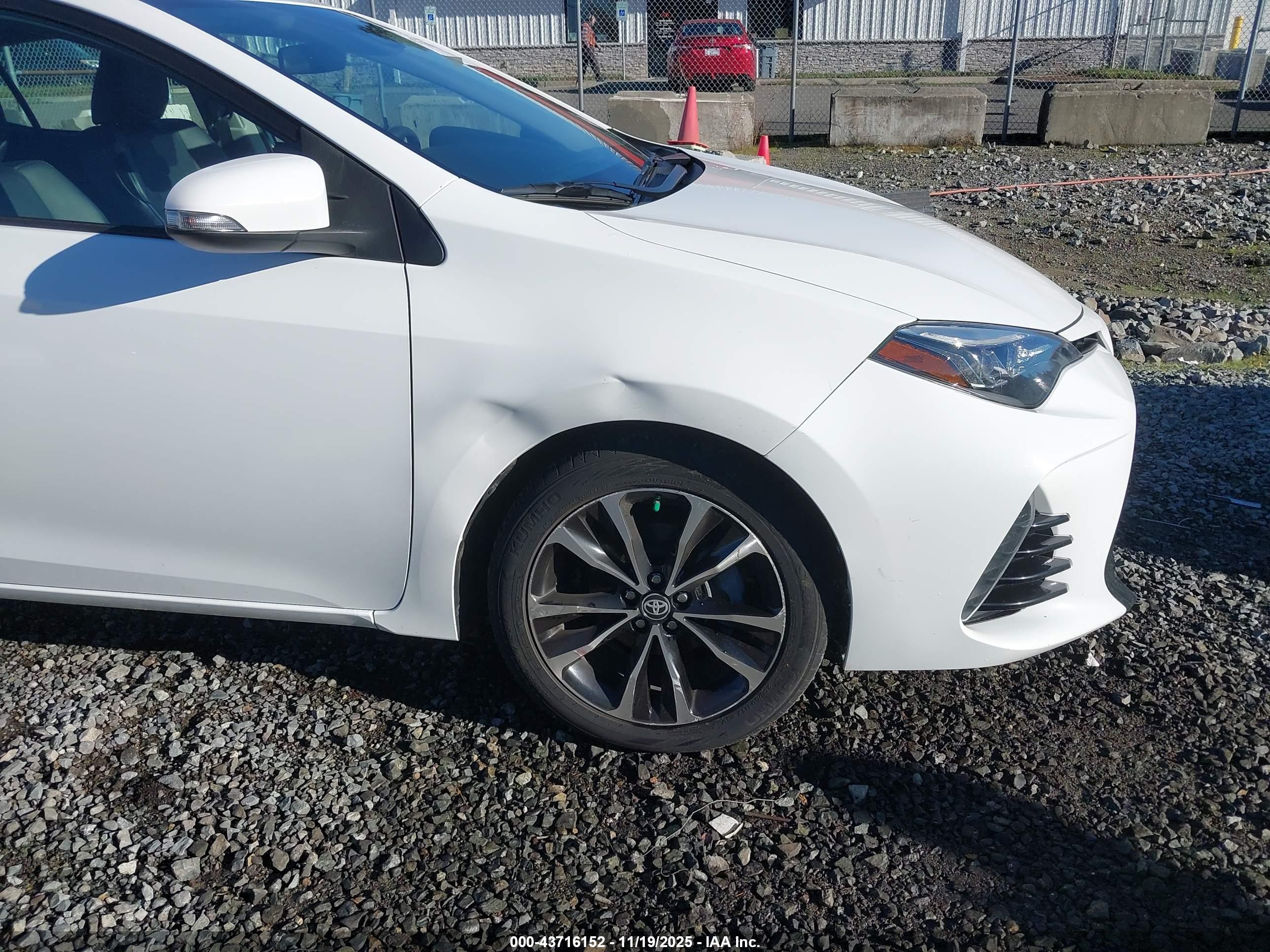 TOYOTA COROLLA image 6