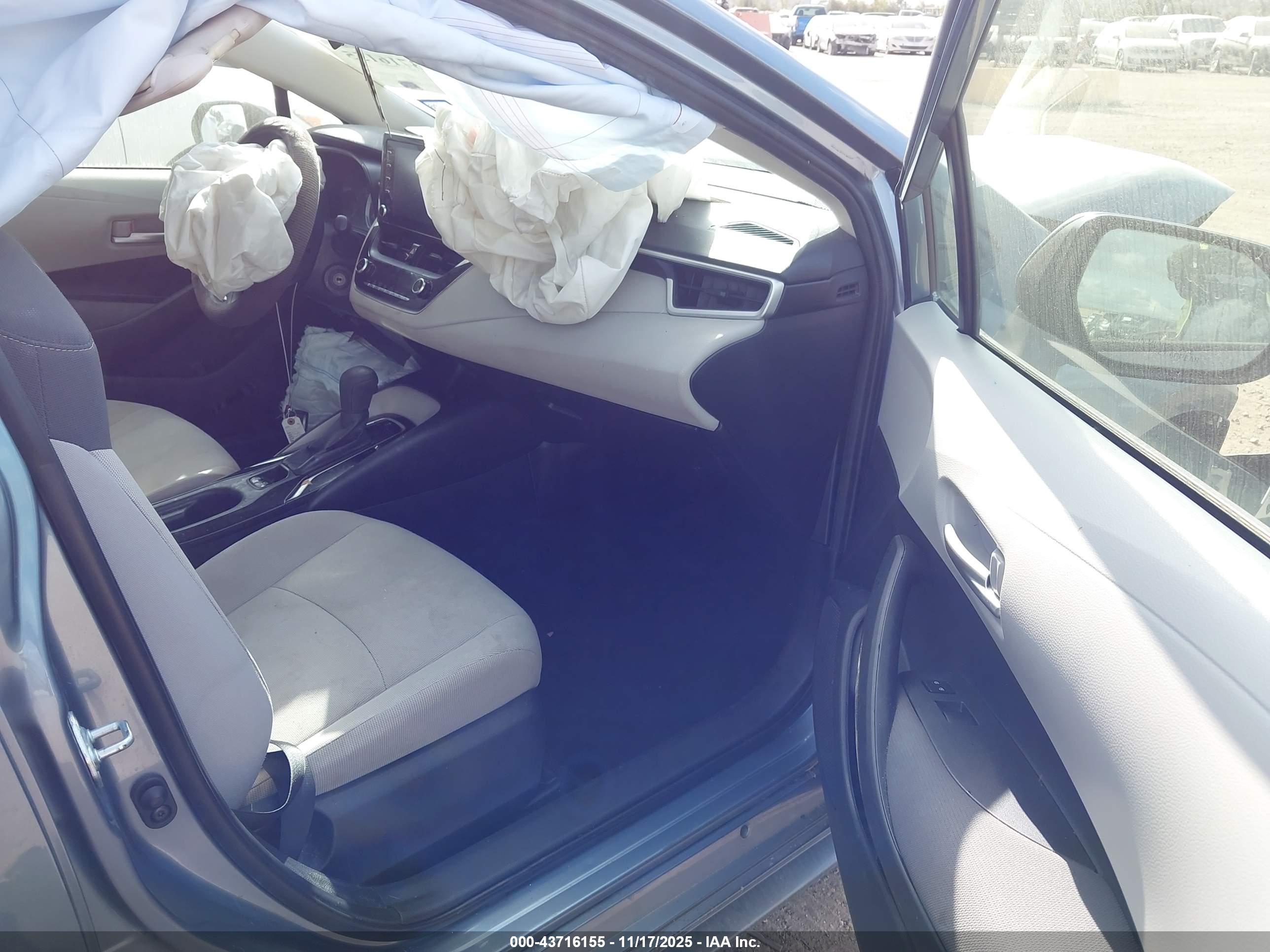 TOYOTA COROLLA image 5