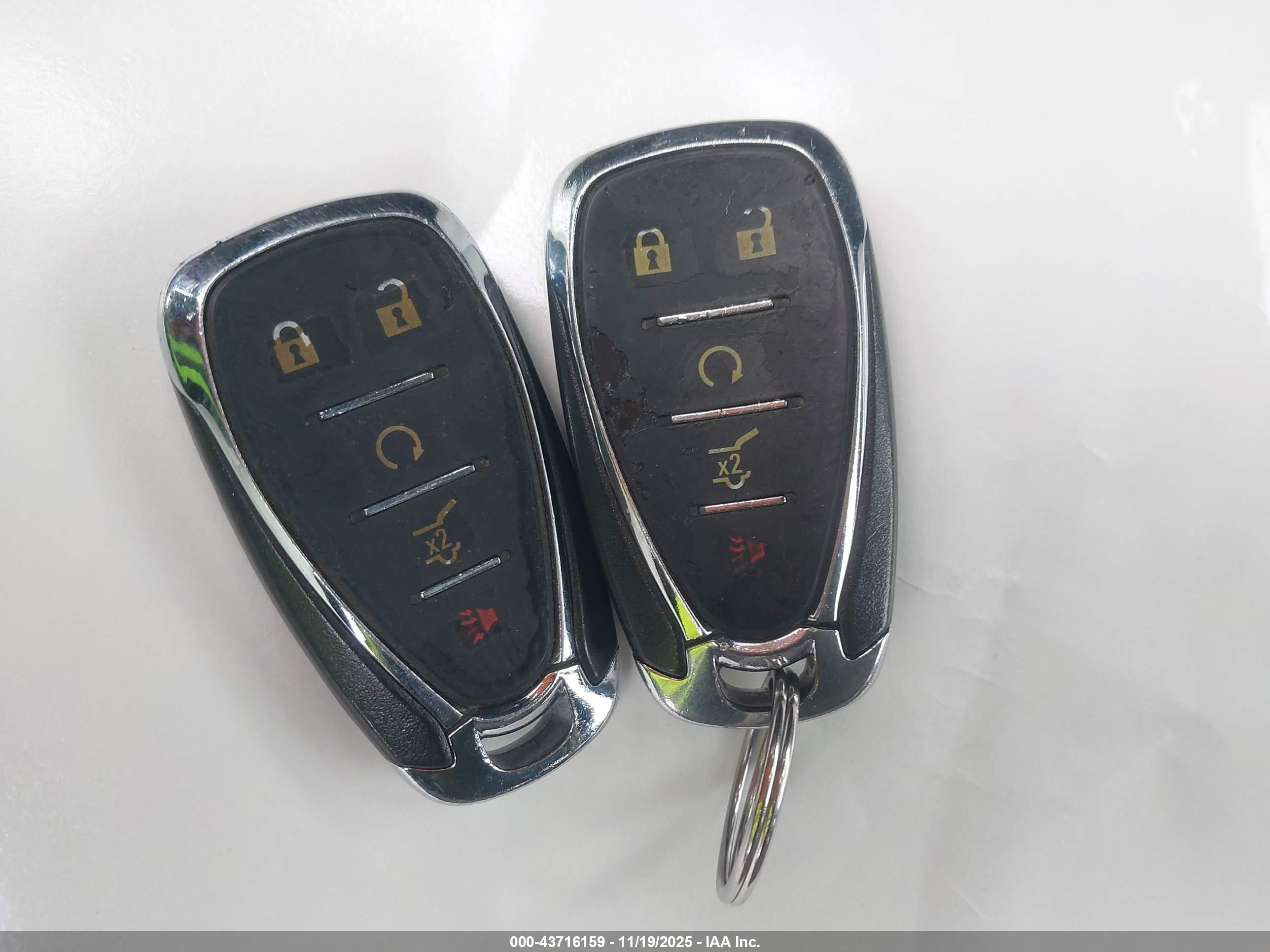 CHEVROLET EQUINOX image 11