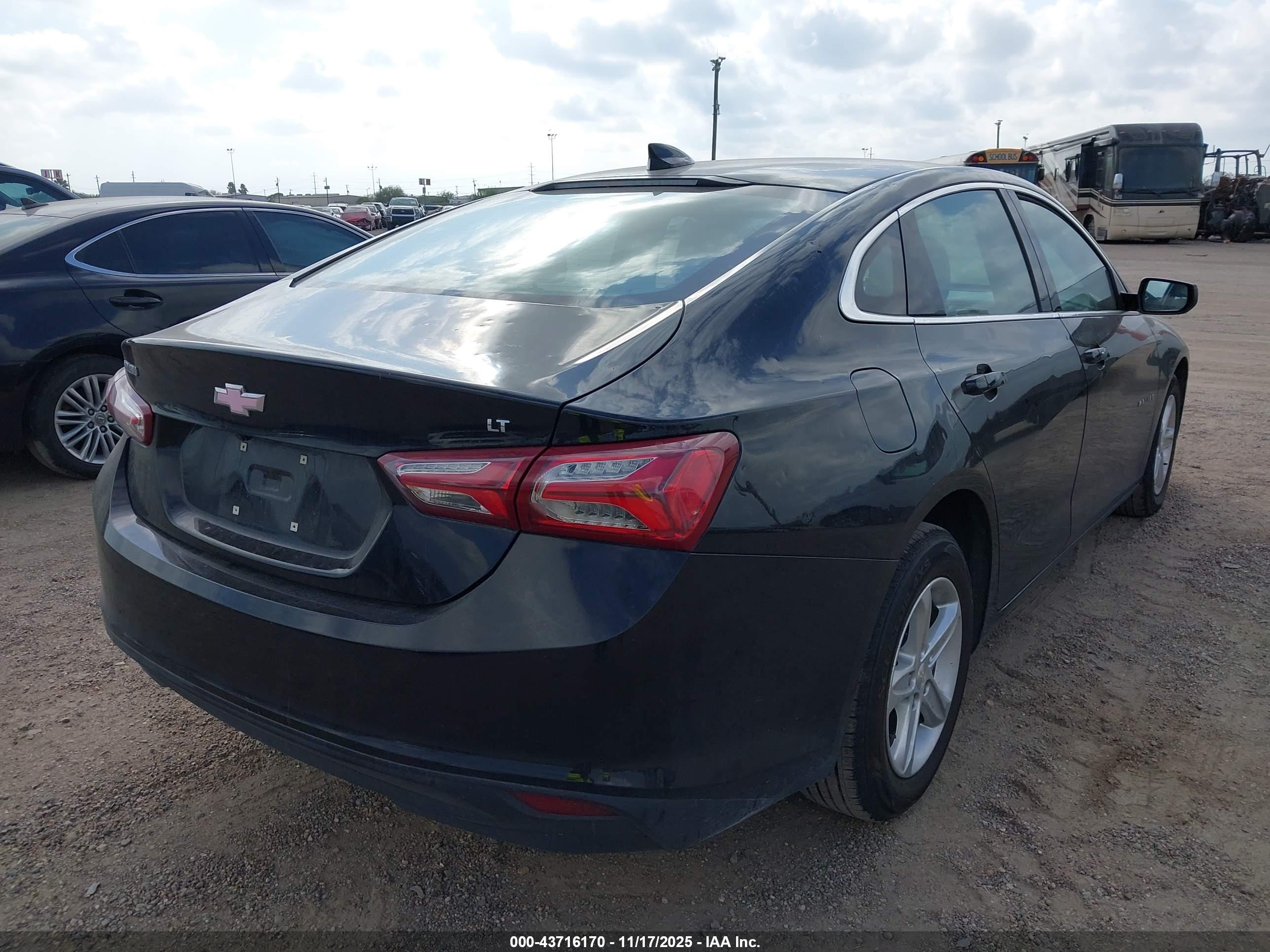 CHEVROLET MALIBU image 4