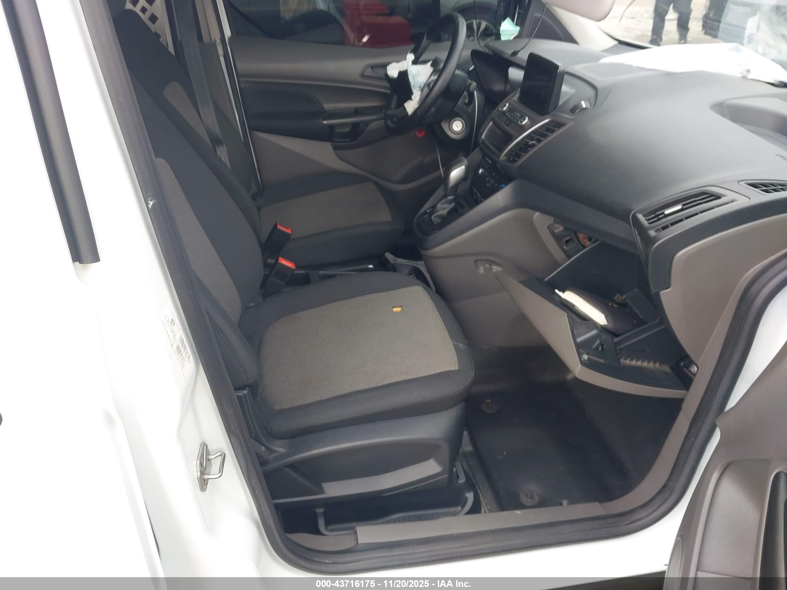 FORD TRANSIT image 5