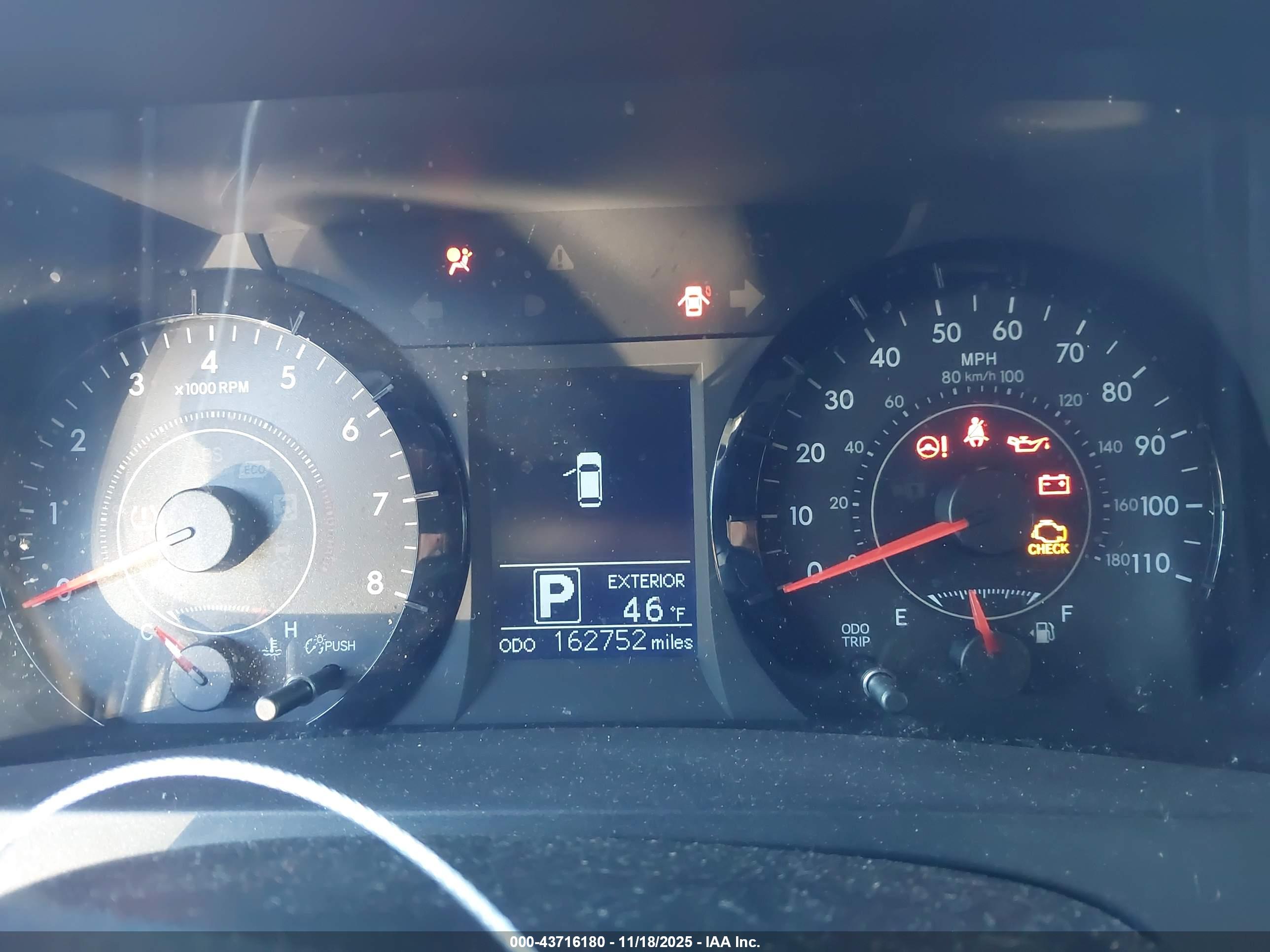 TOYOTA SIENNA image 7