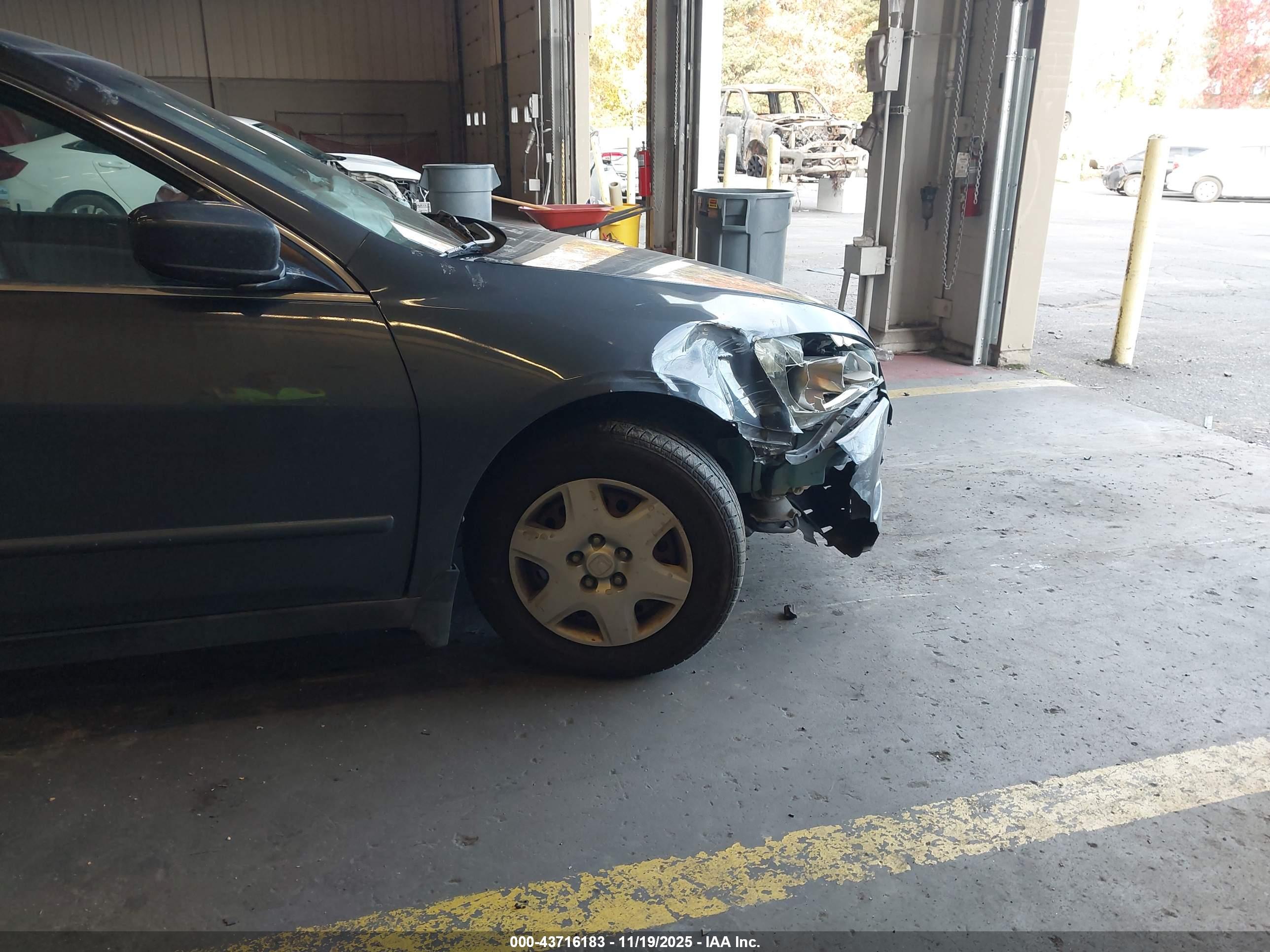 HONDA ACCORD image 6