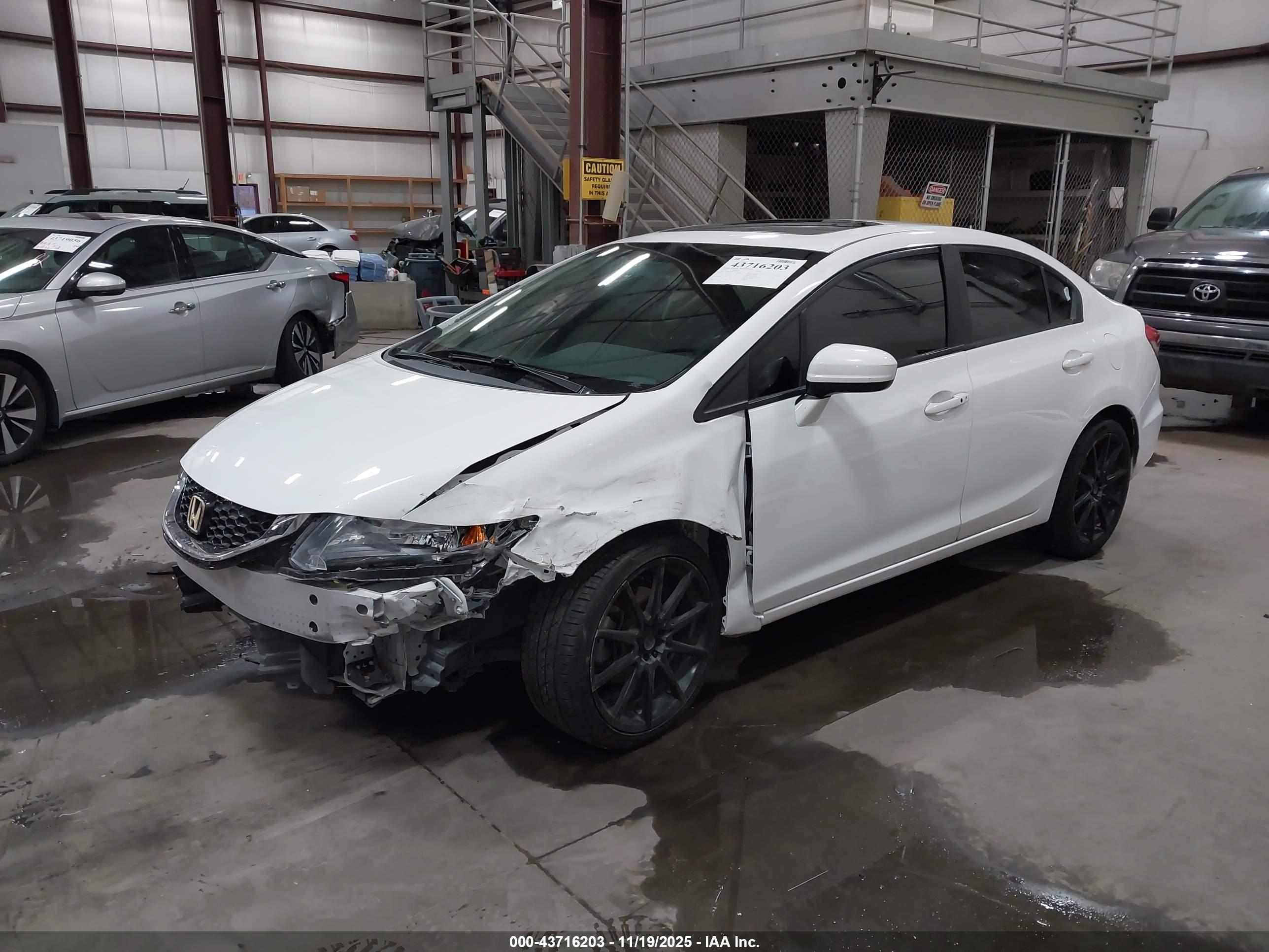 HONDA CIVIC image 2