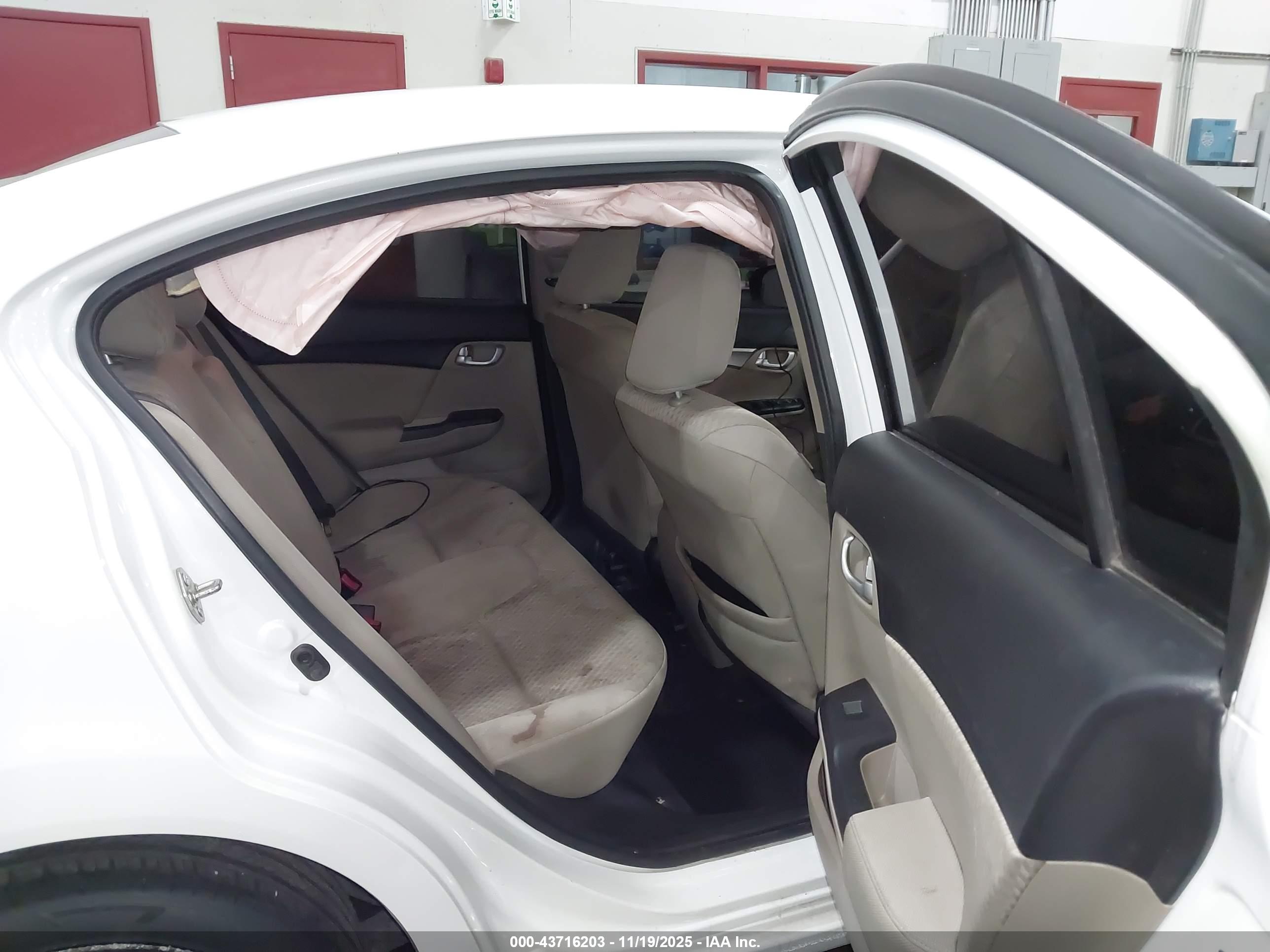 HONDA CIVIC image 8