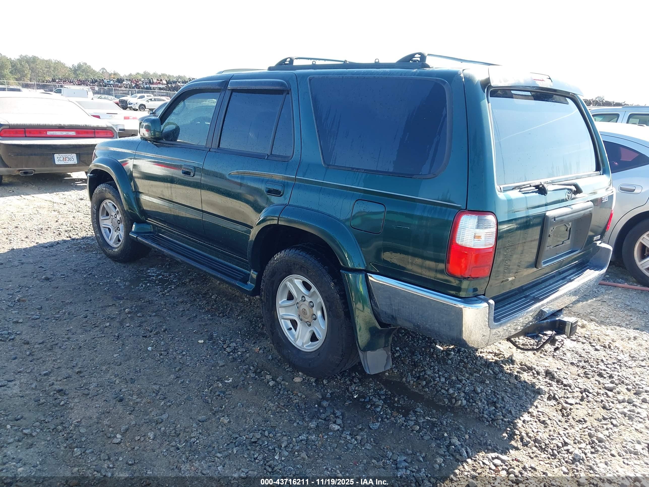 TOYOTA 4RUNNER image 3