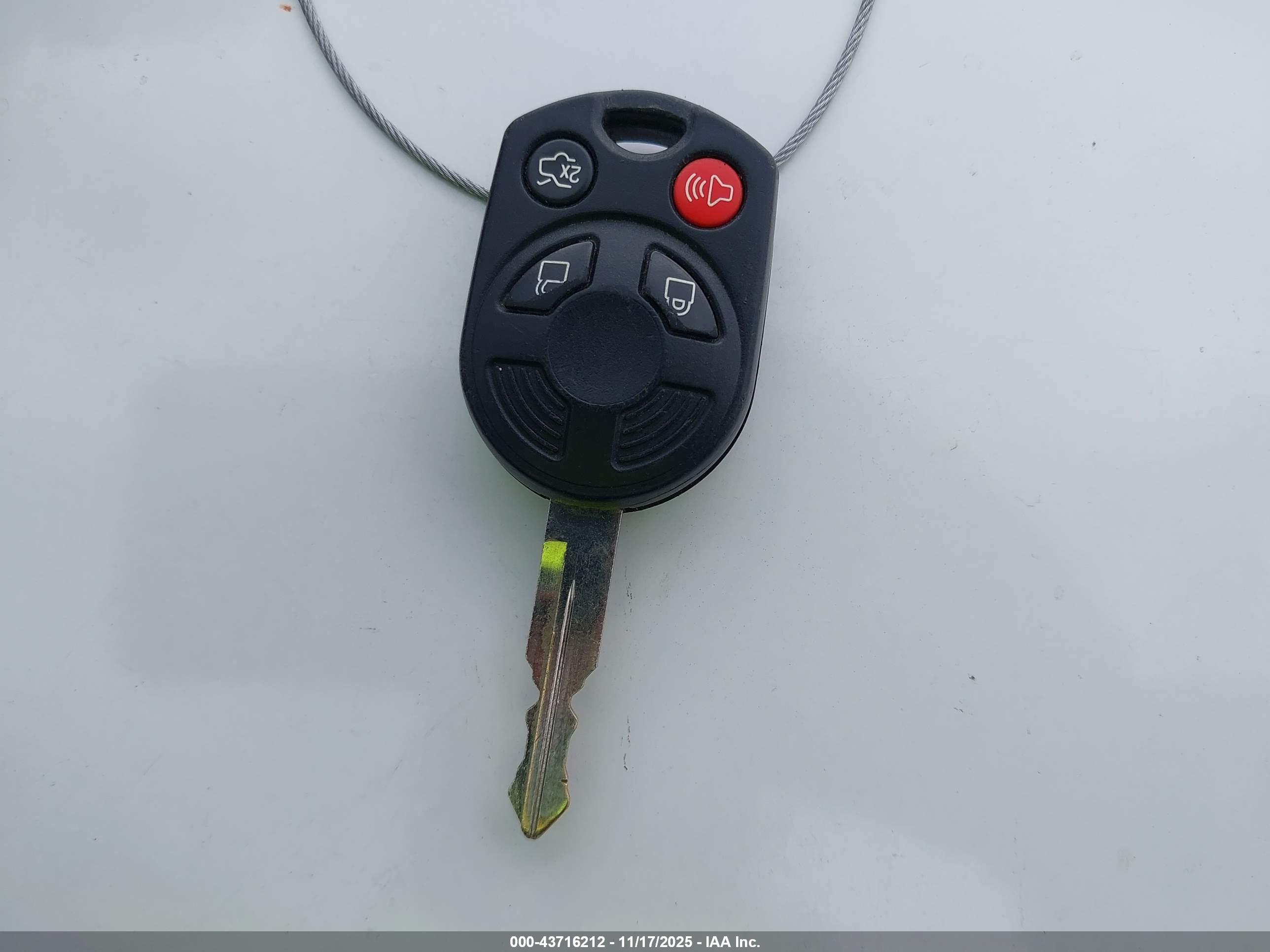 FORD ESCAPE image 11