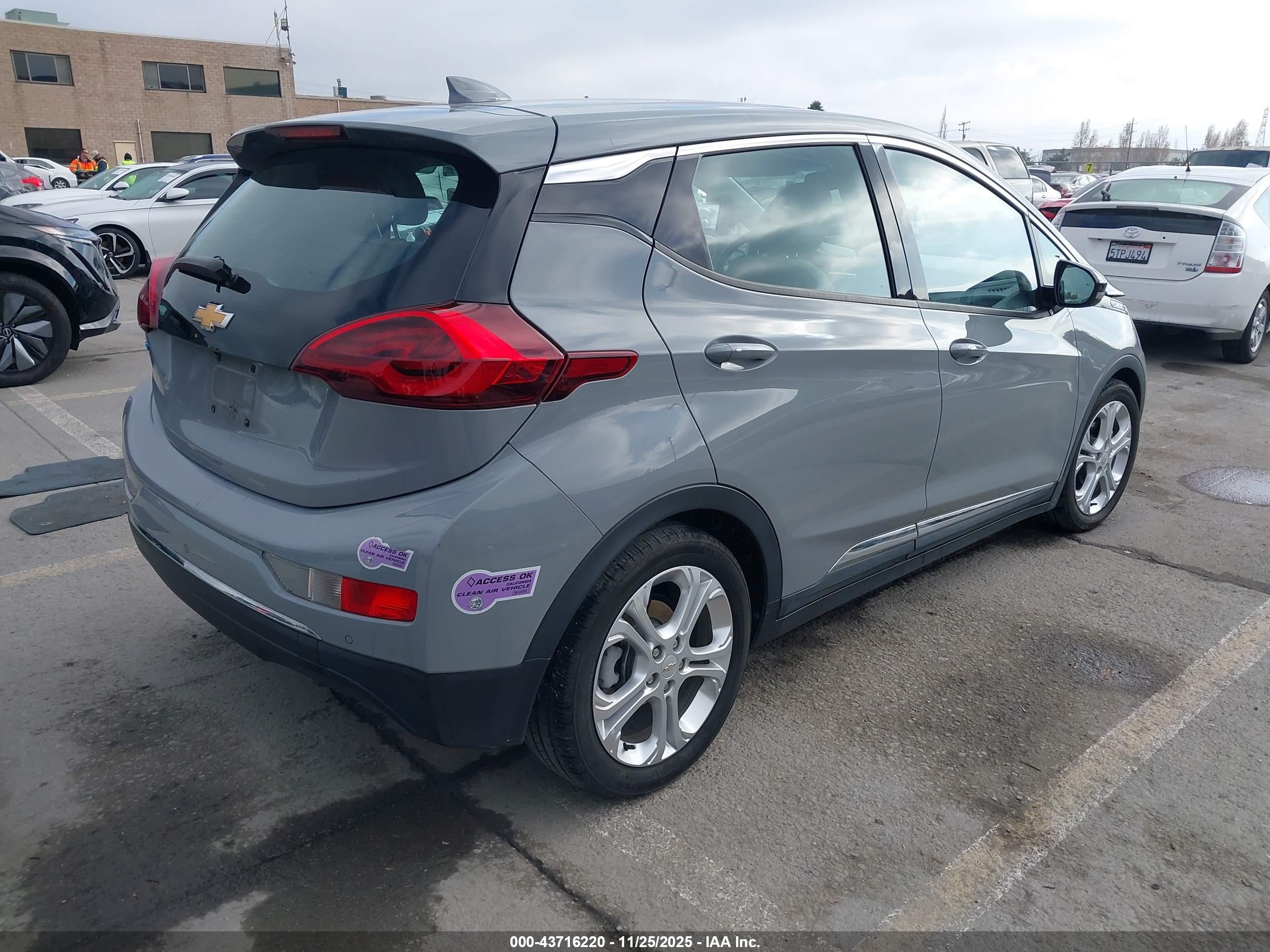 CHEVROLET BOLT image 4