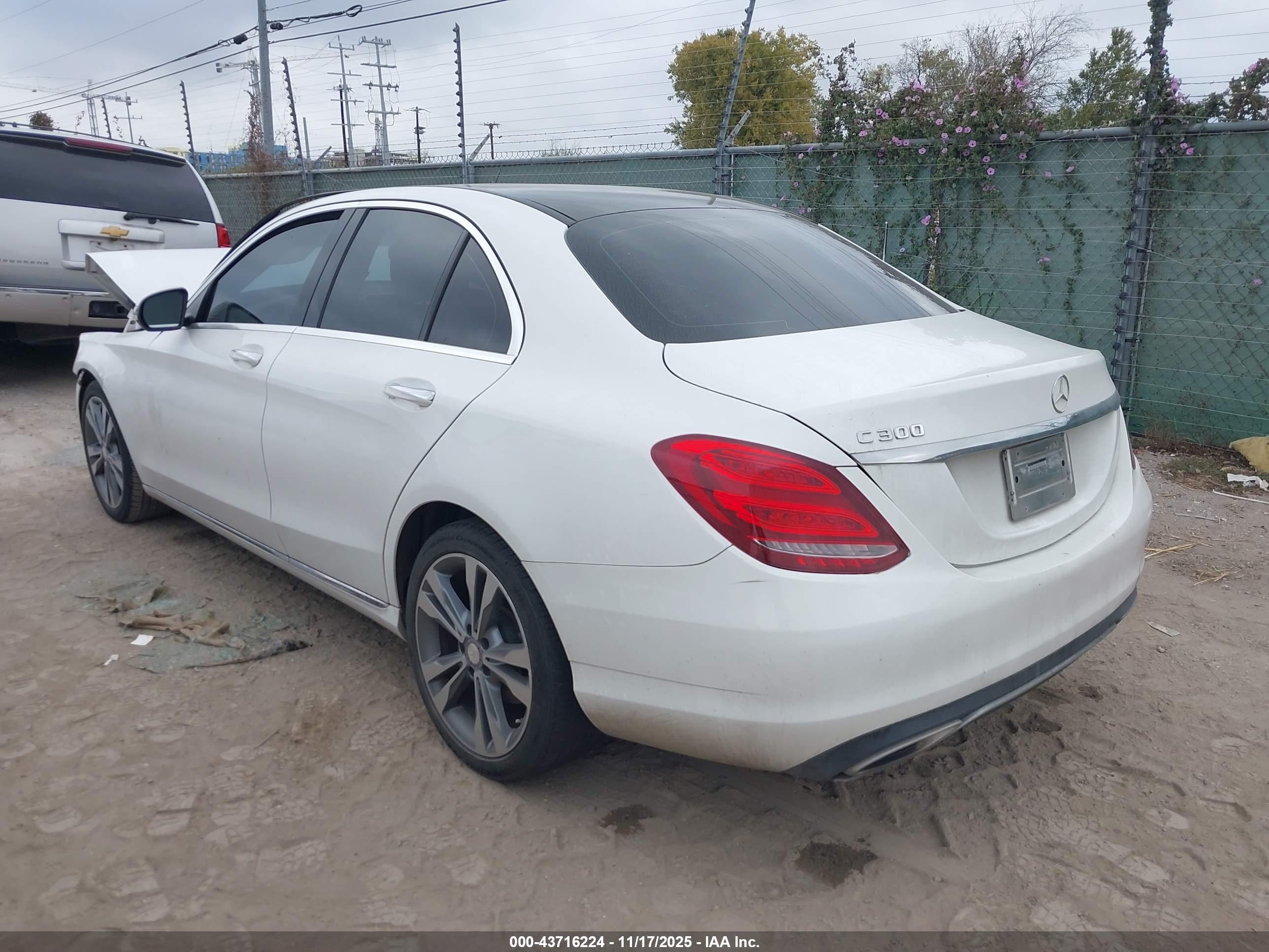 MERCEDES-BENZ C image 3