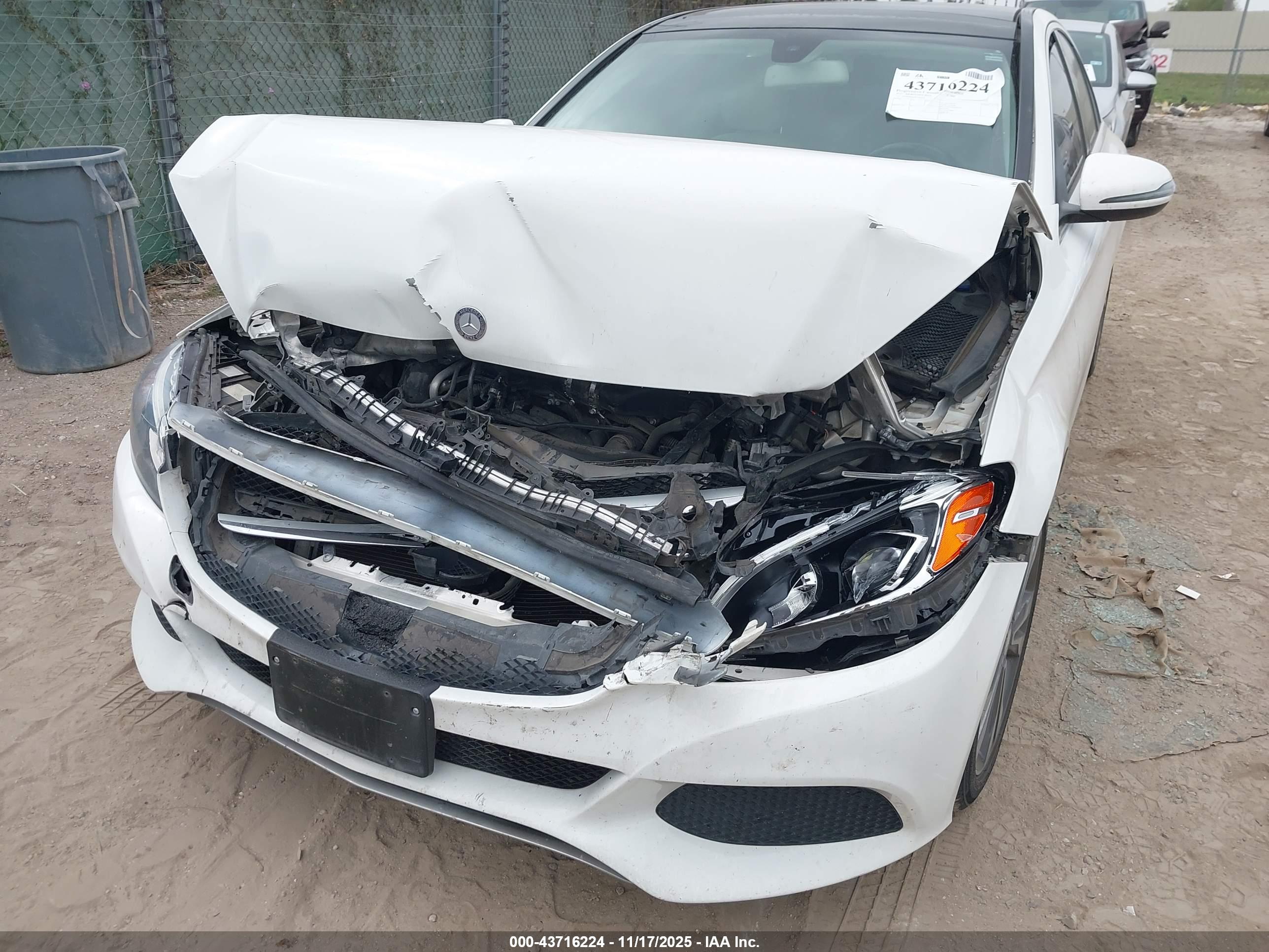 MERCEDES-BENZ C image 6