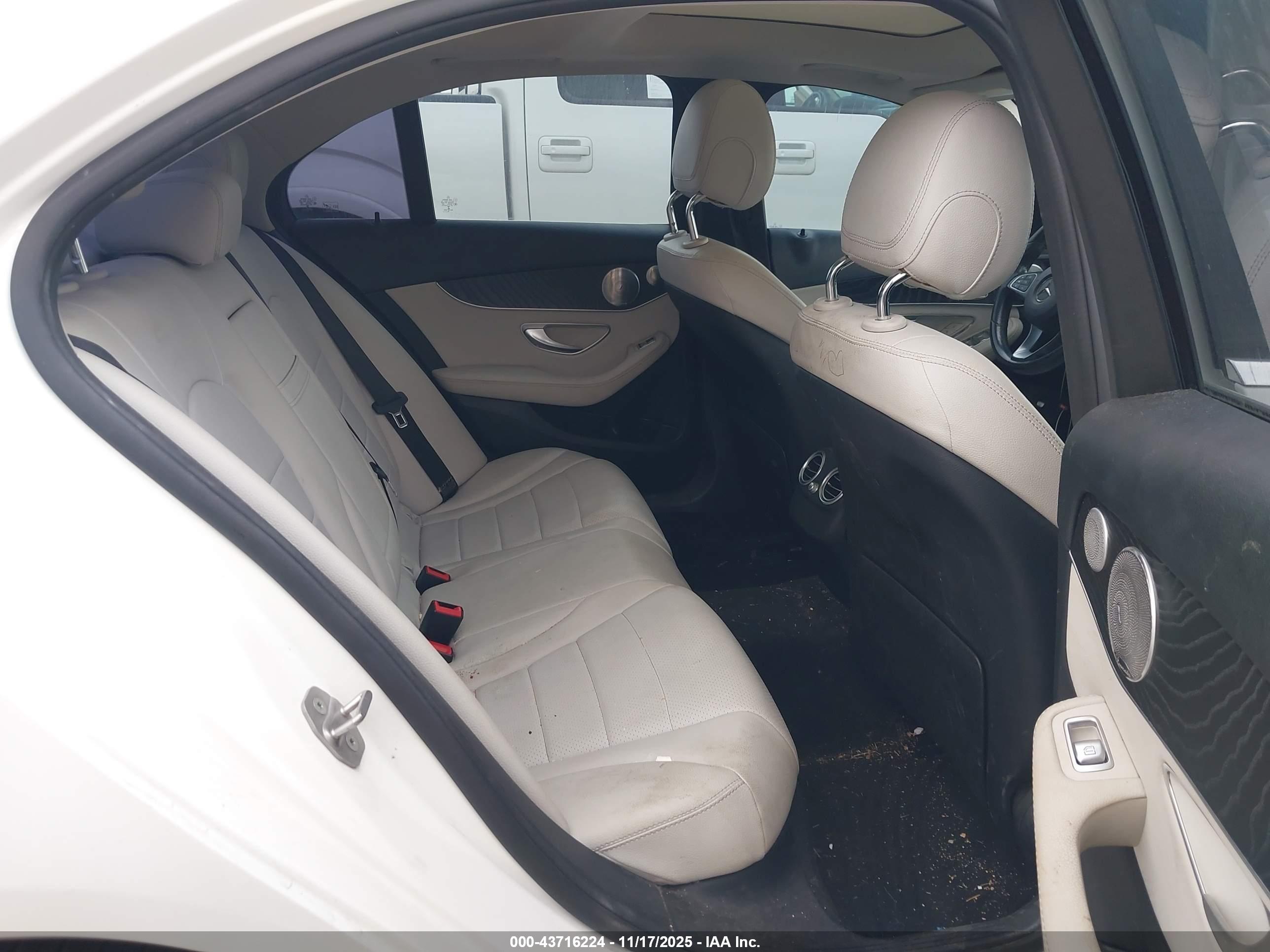 MERCEDES-BENZ C image 8