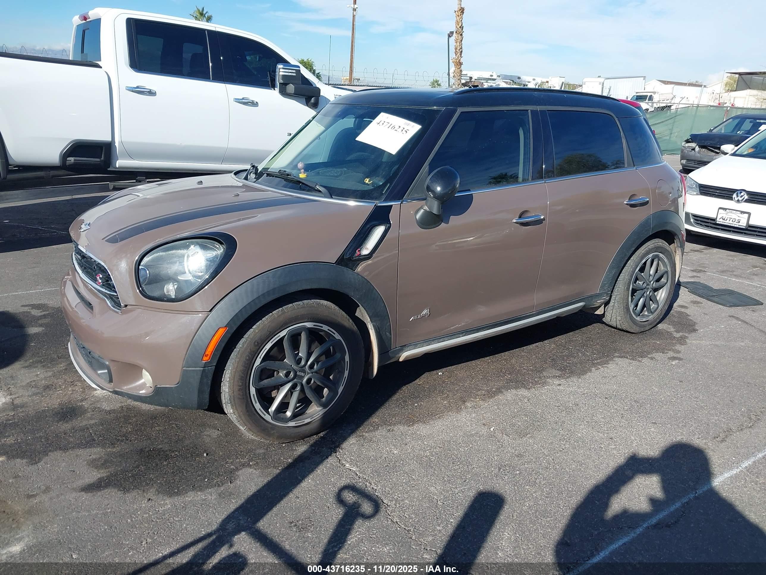 MINI COUNTRYMAN image 2