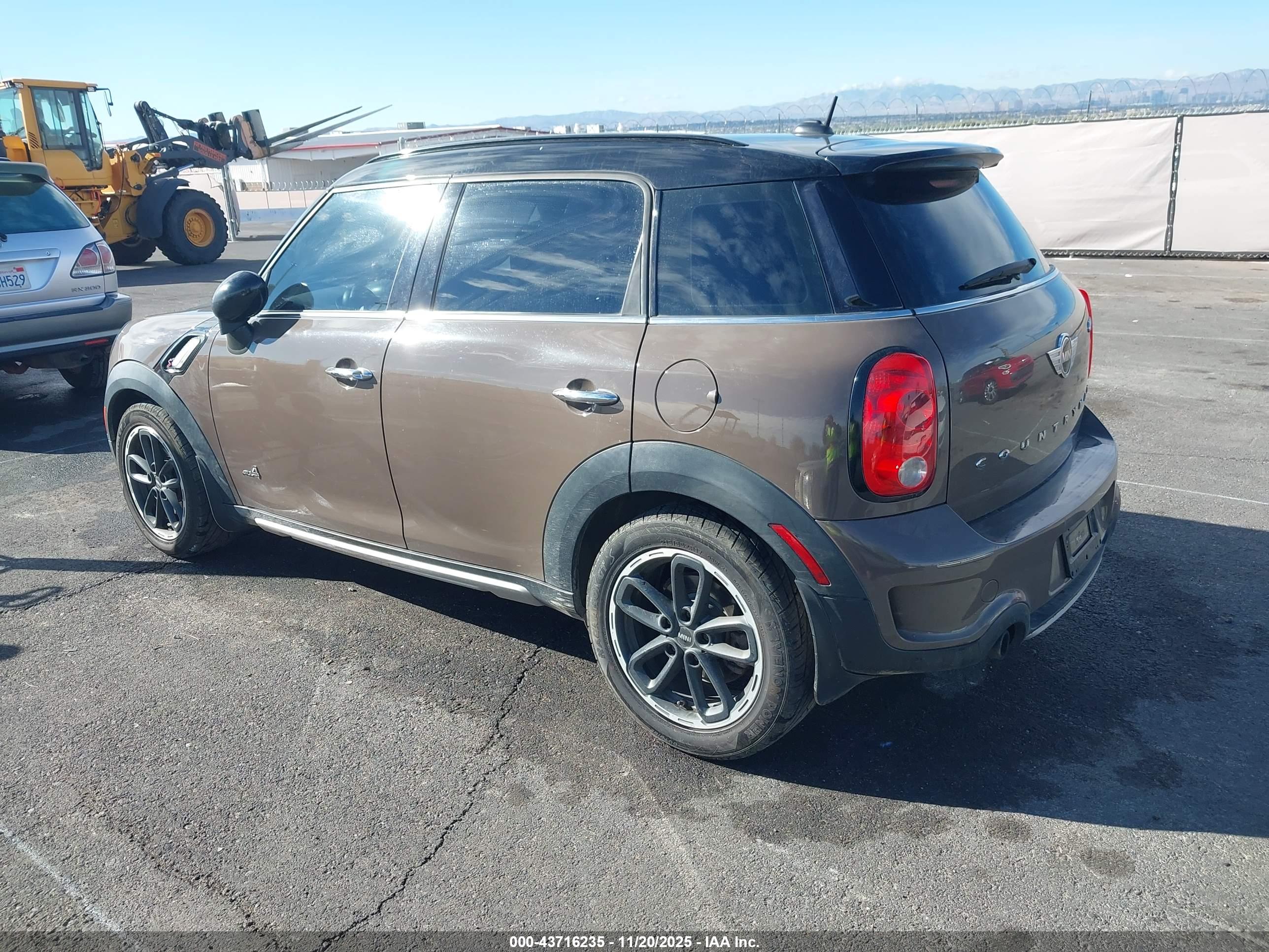 MINI COUNTRYMAN image 3