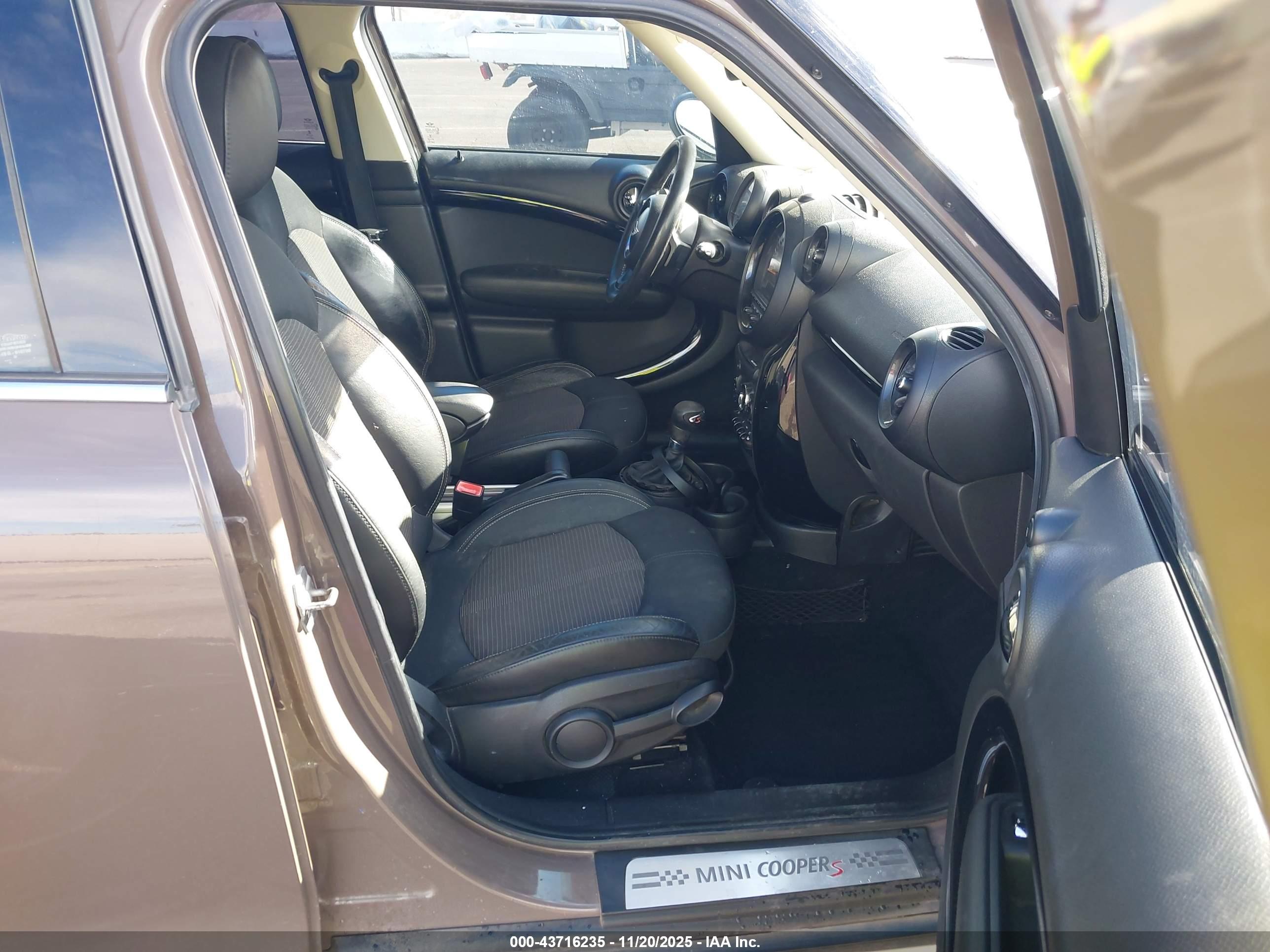 MINI COUNTRYMAN image 5