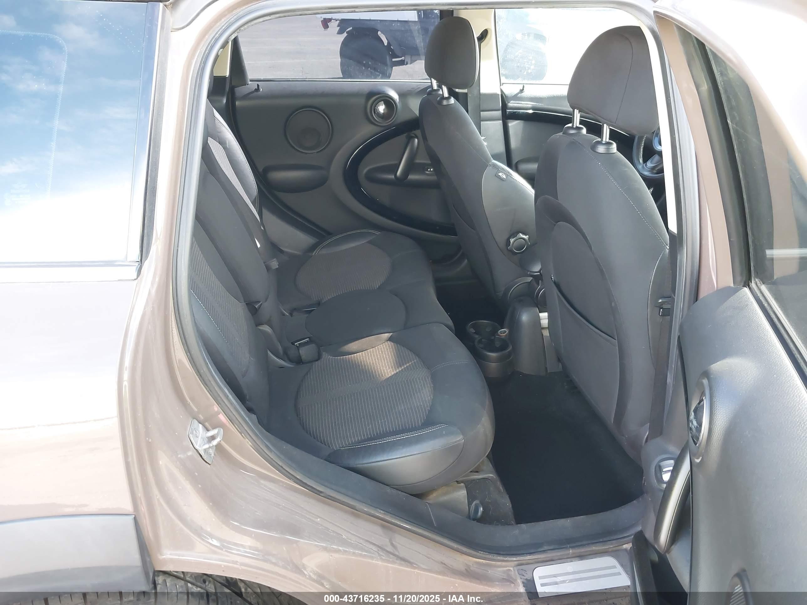 MINI COUNTRYMAN image 8