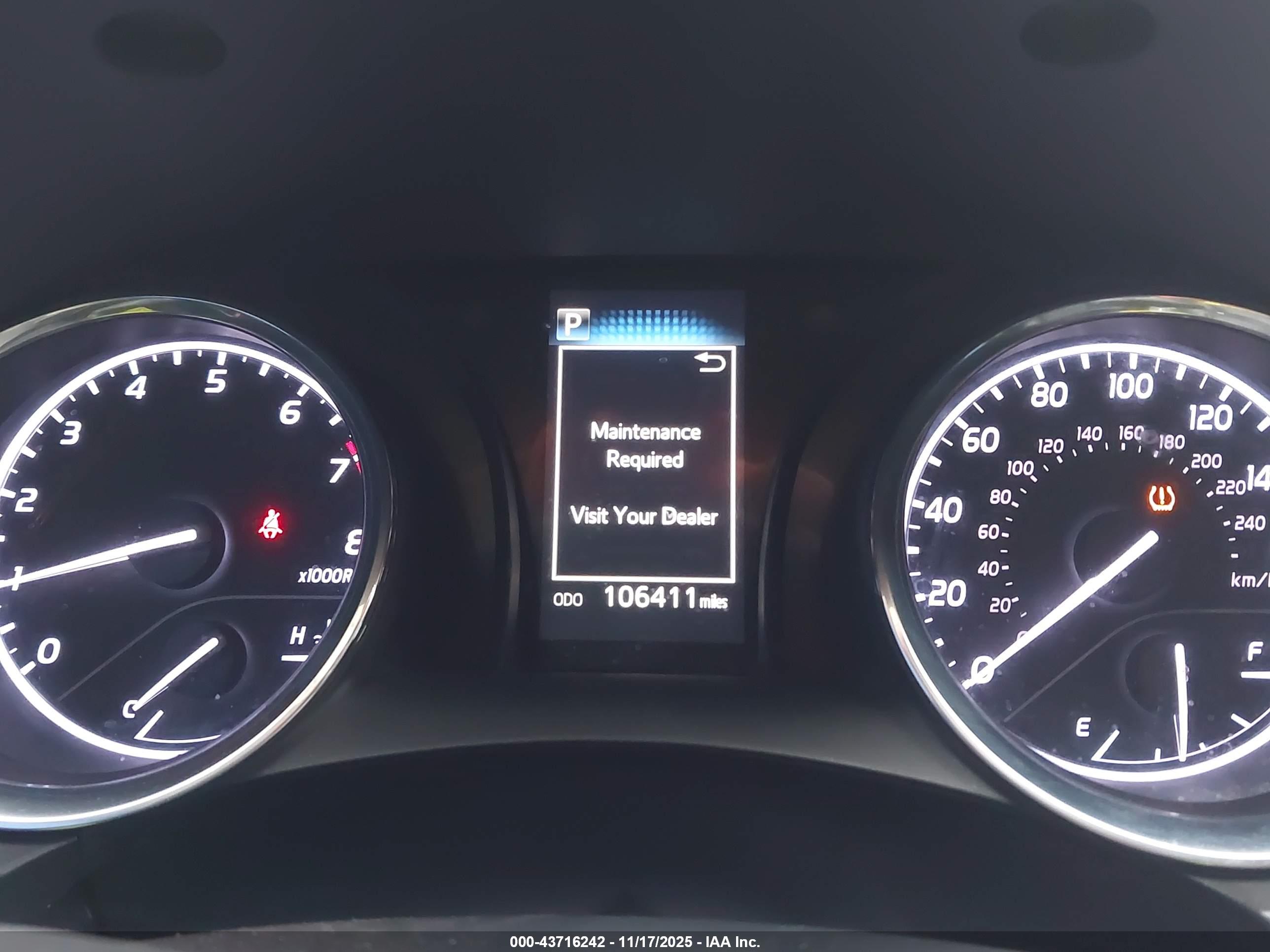 TOYOTA CAMRY image 7