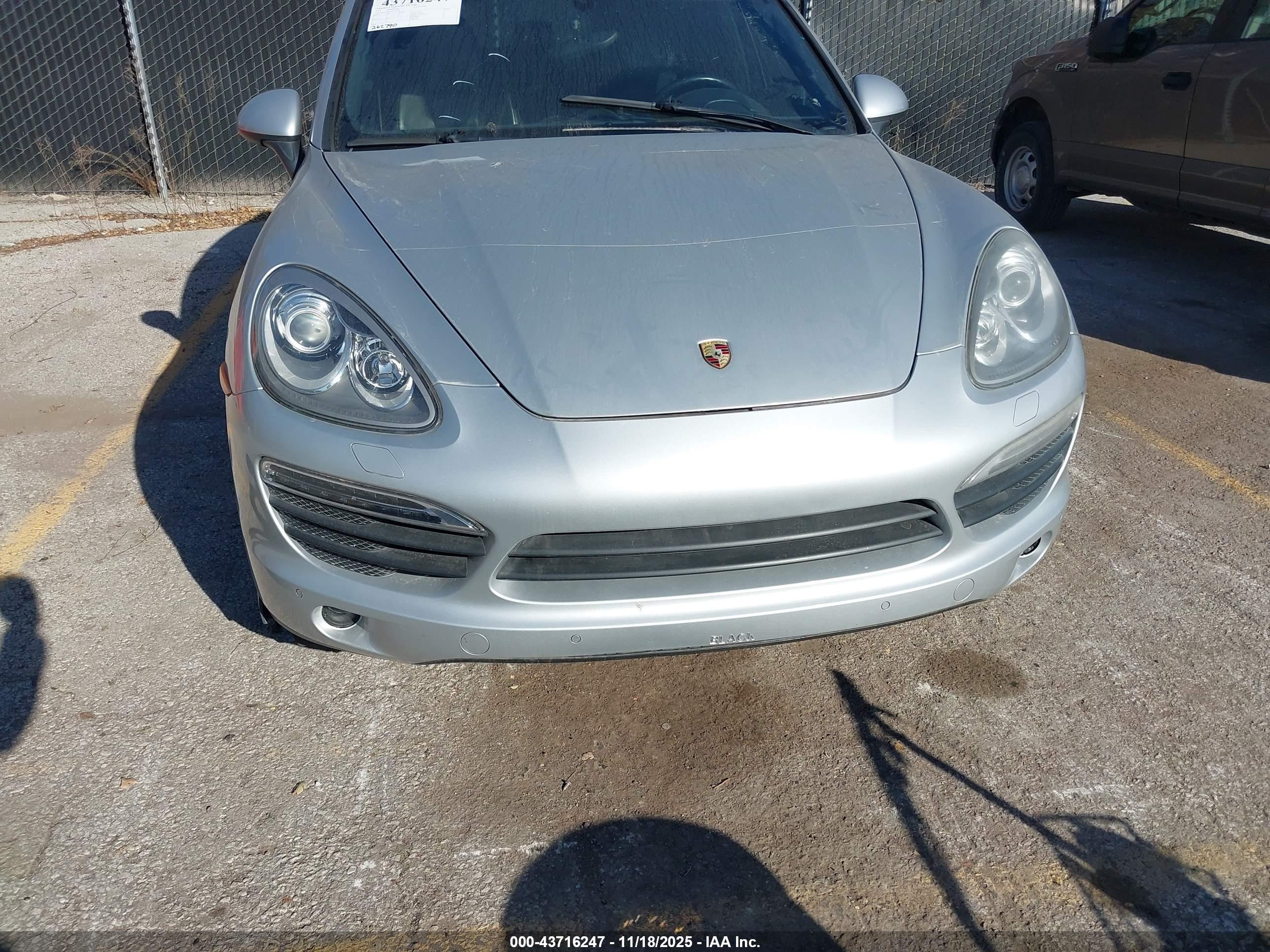 PORSCHE CAYENNE image 6