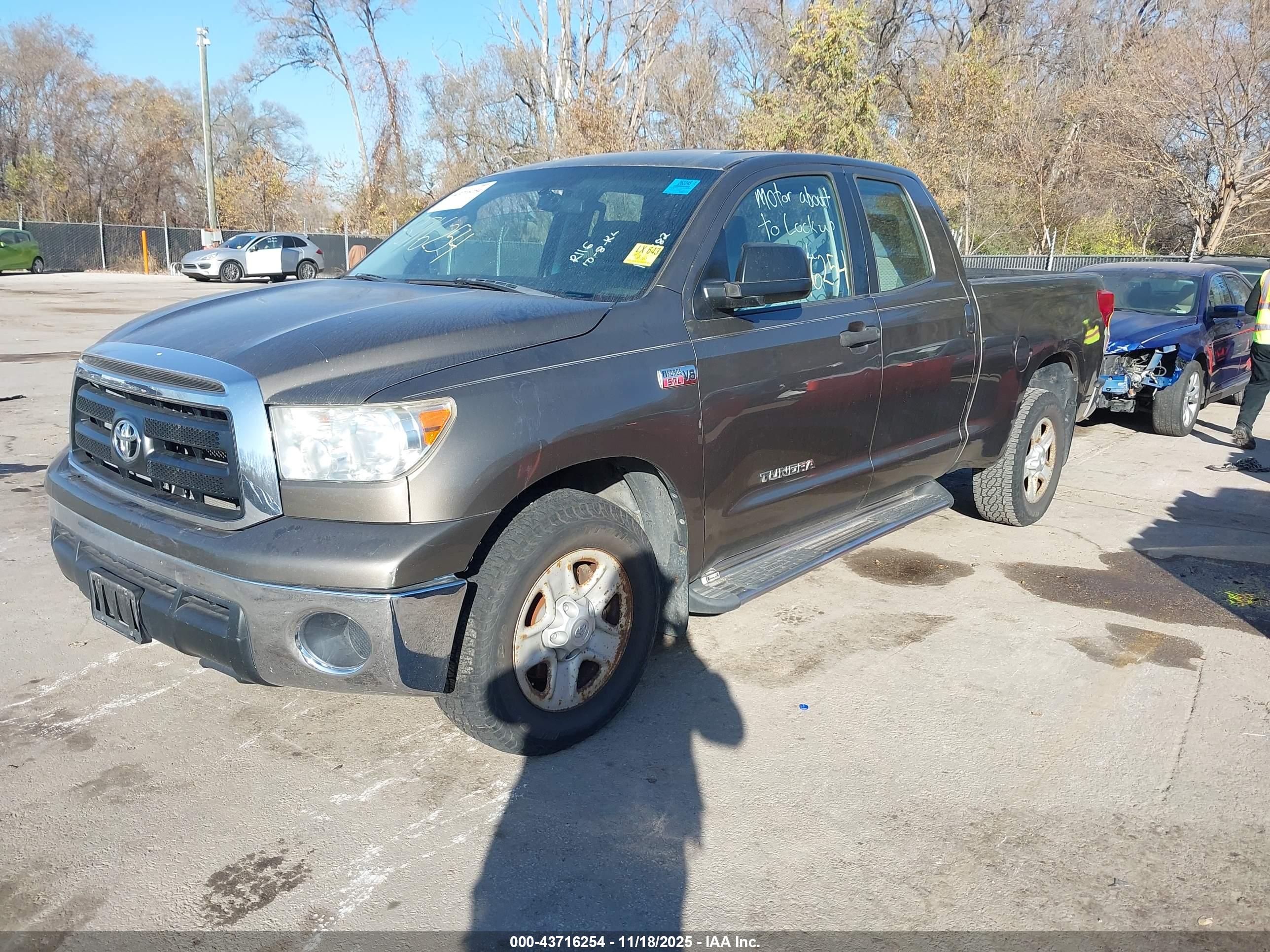 TOYOTA TUNDRA image 2