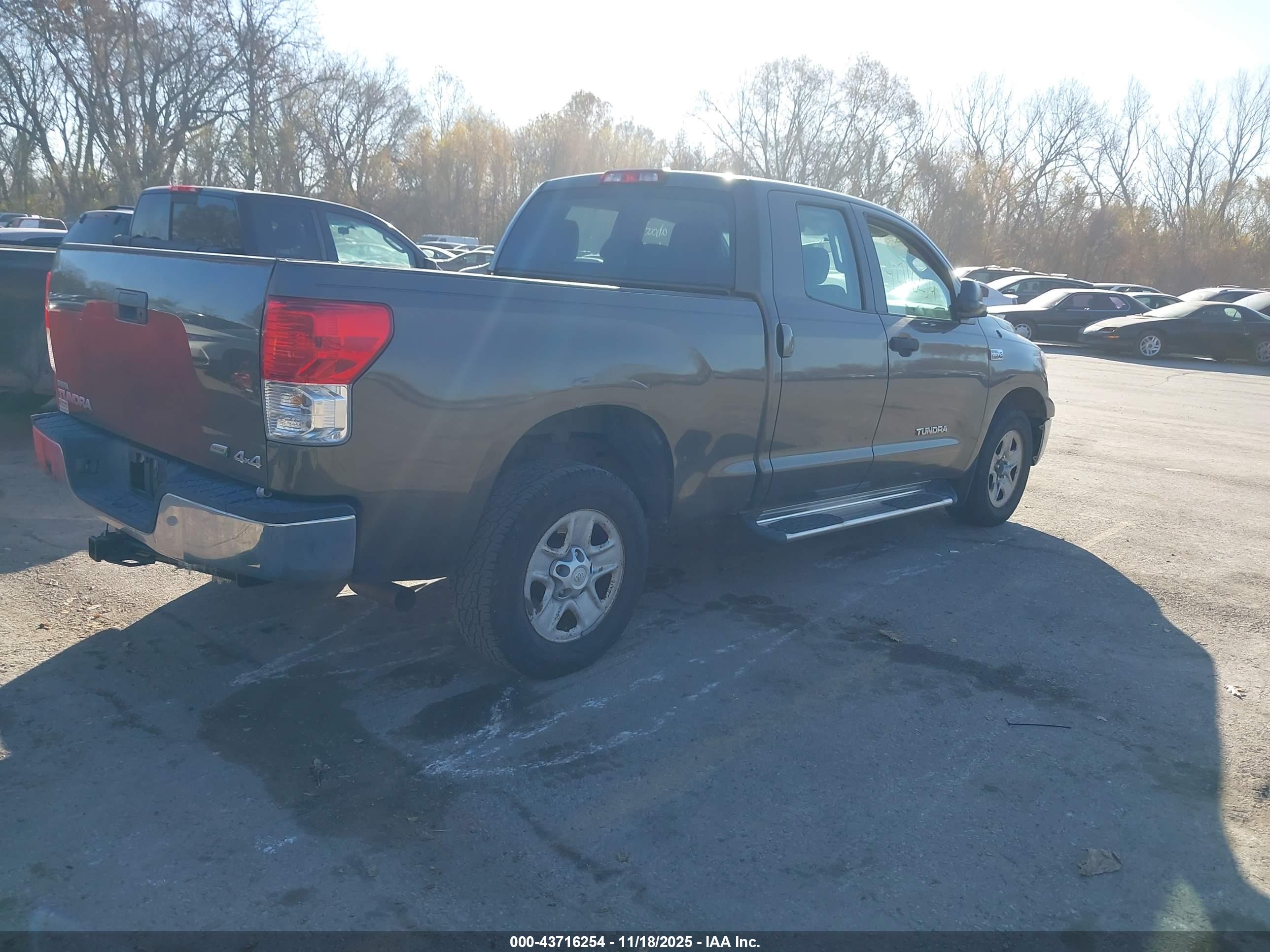 TOYOTA TUNDRA image 4