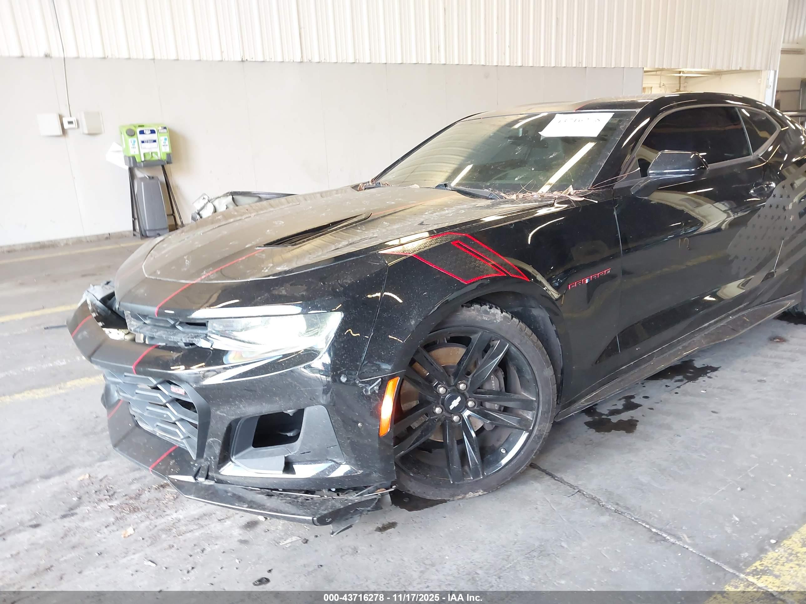 CHEVROLET CAMARO image 6