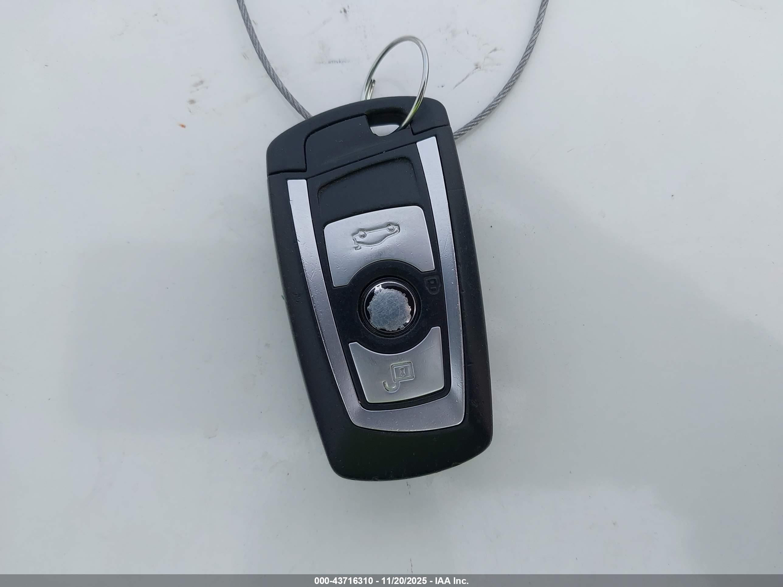 BMW 328I image 11