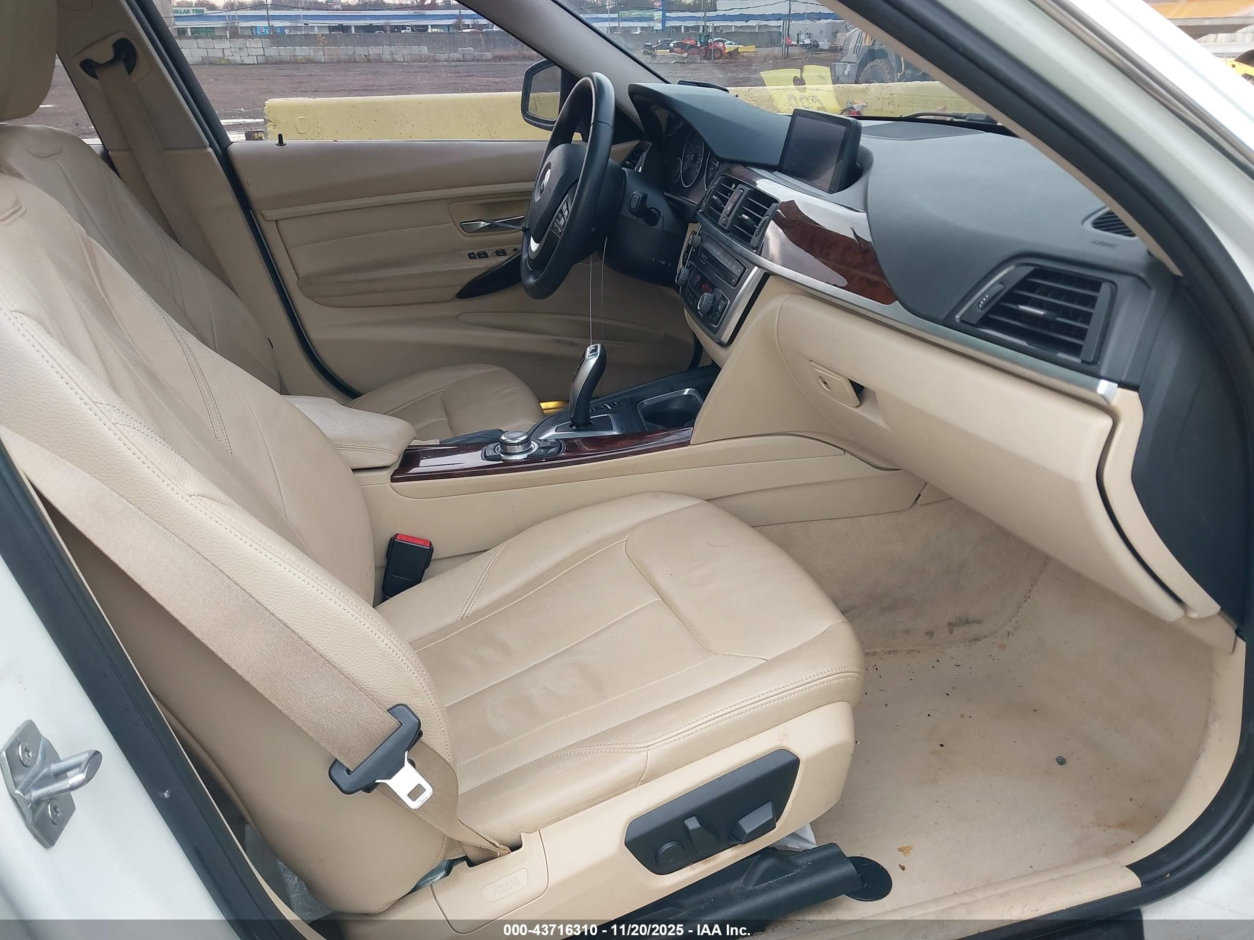 BMW 328I image 5