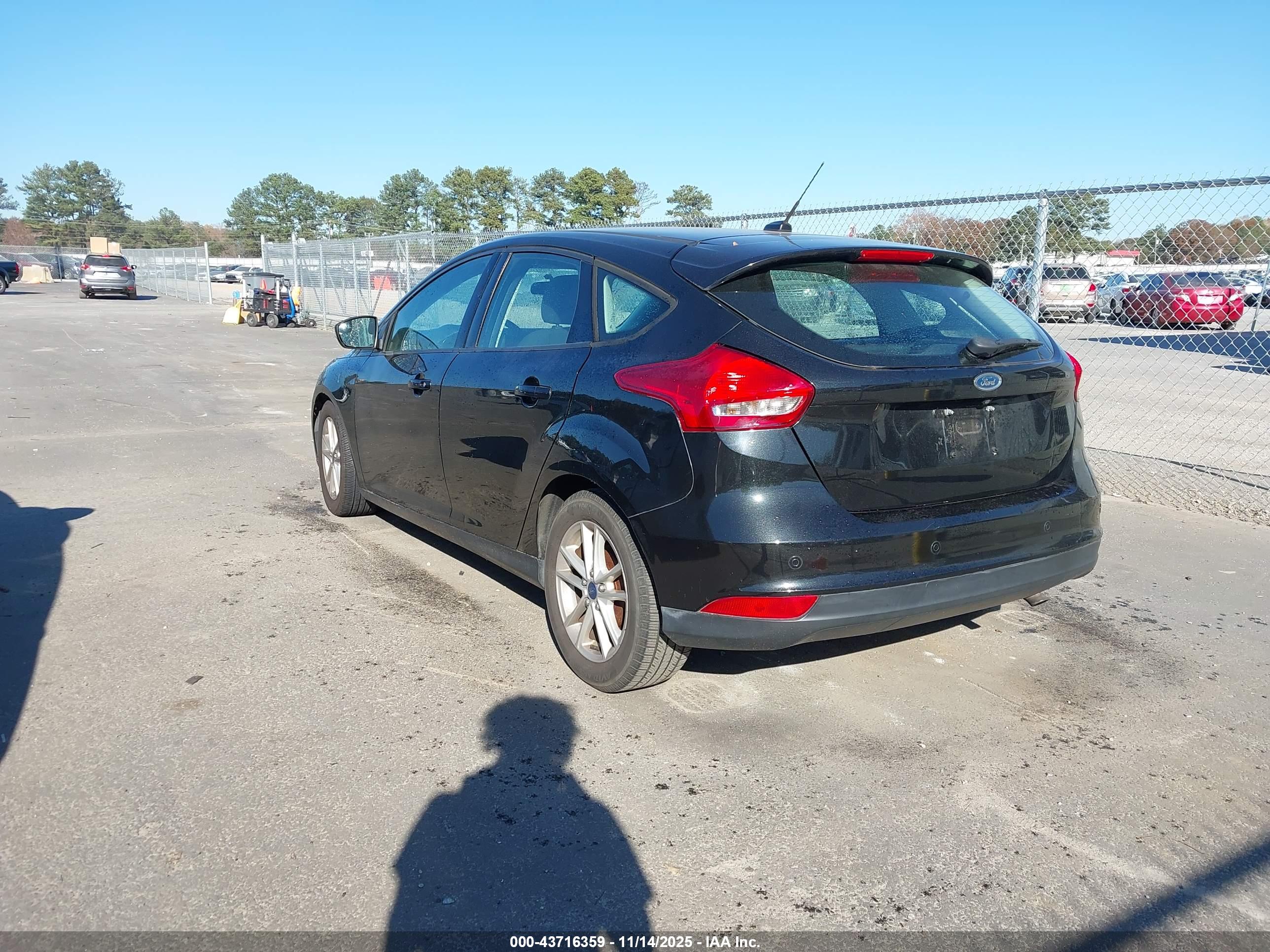 FORD FOCUS image 3