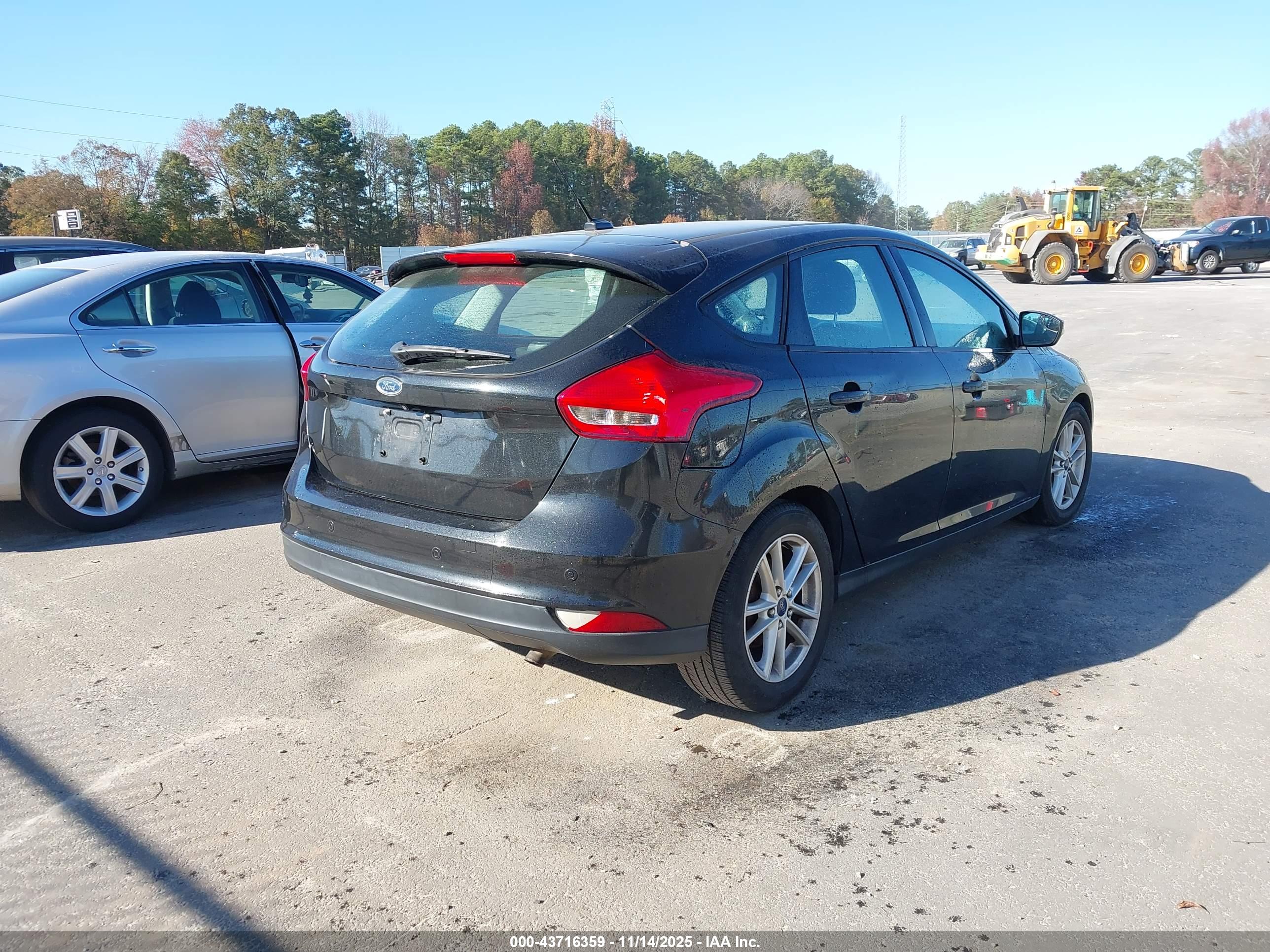 FORD FOCUS image 4