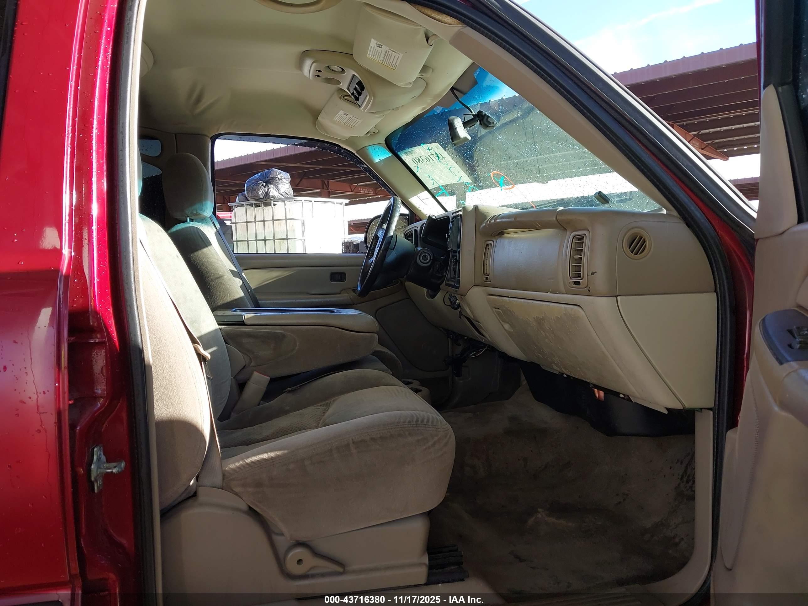 CHEVROLET TAHOE image 5