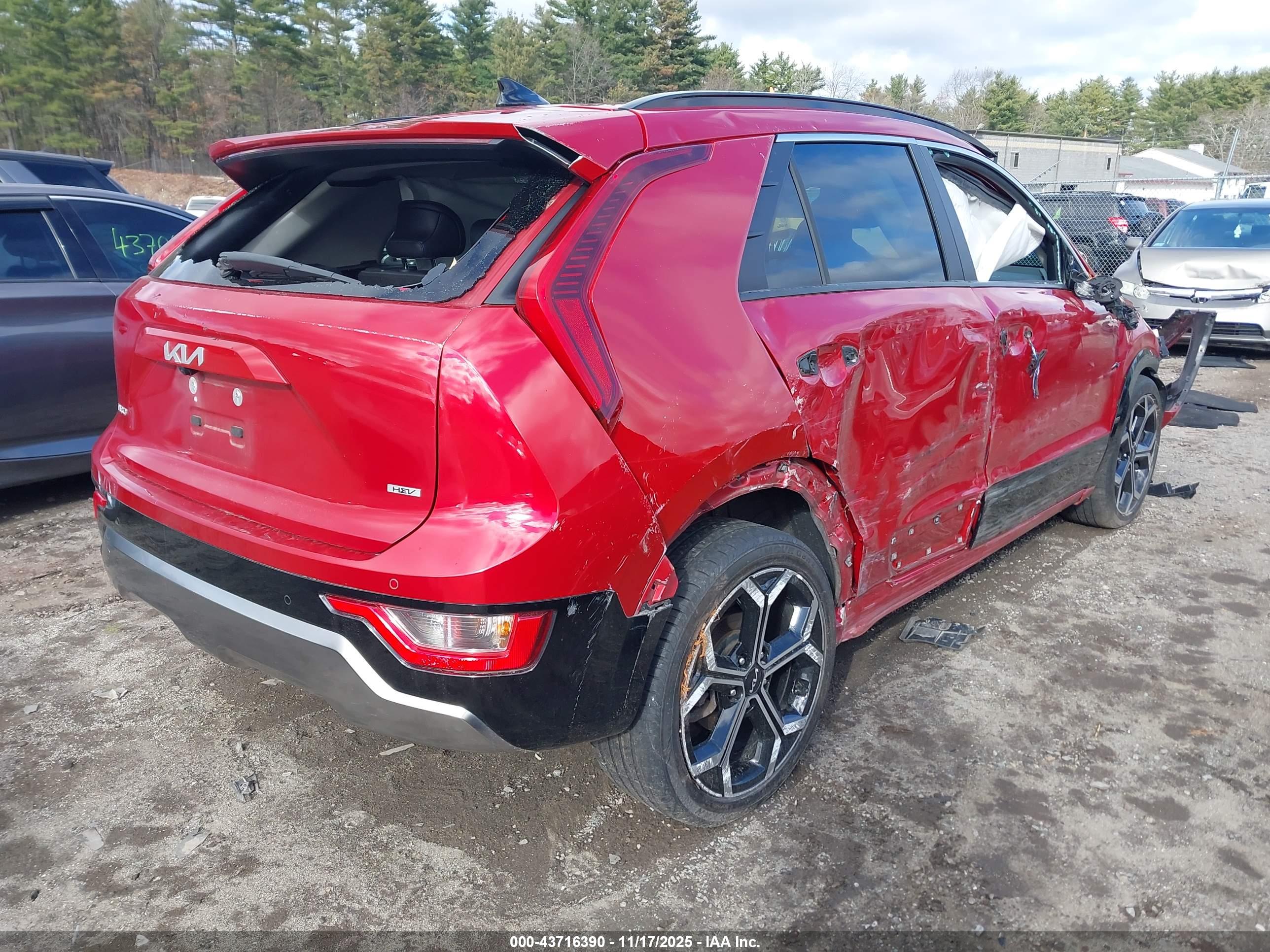 KIA NIRO image 4