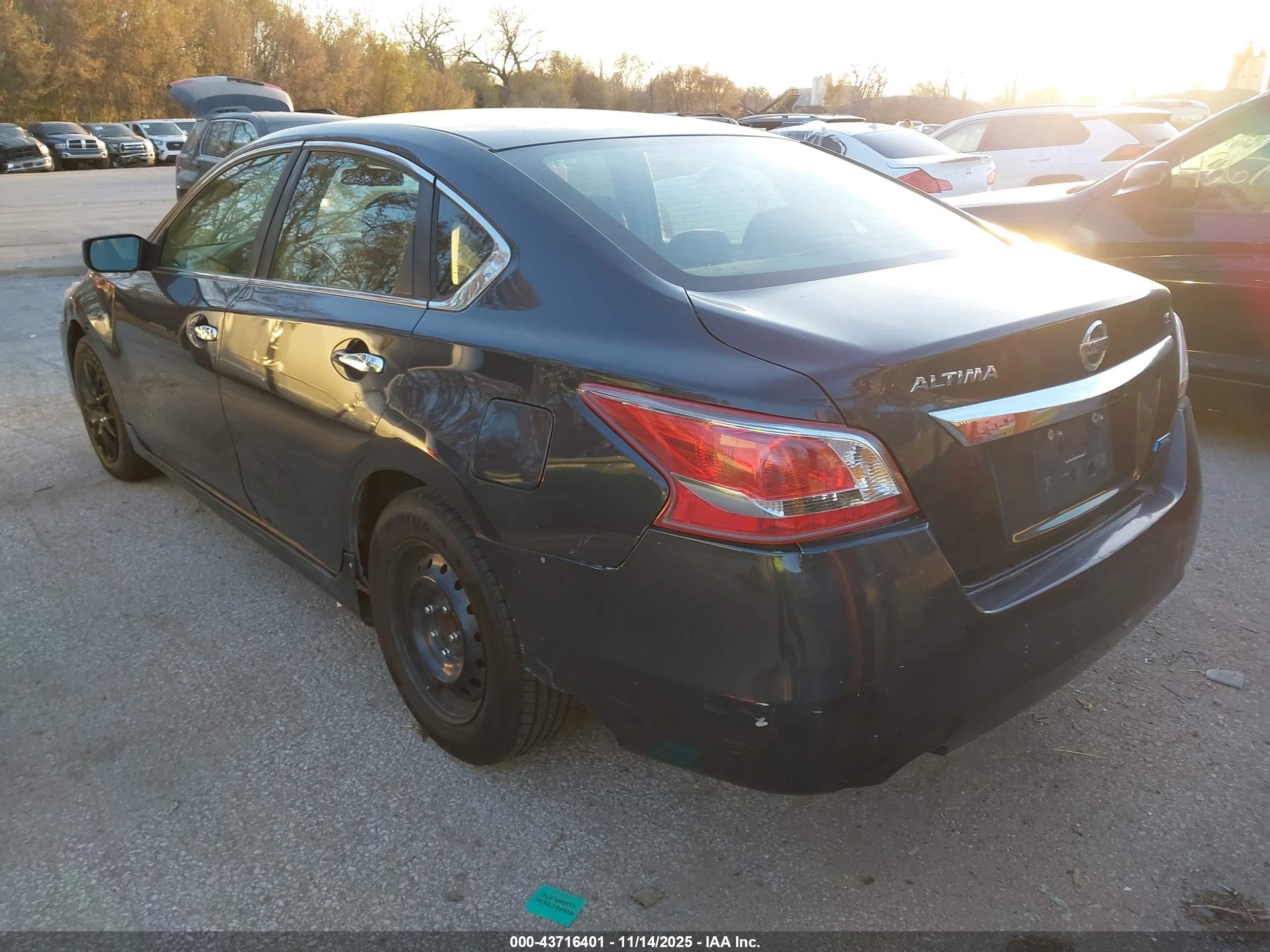 NISSAN ALTIMA image 3