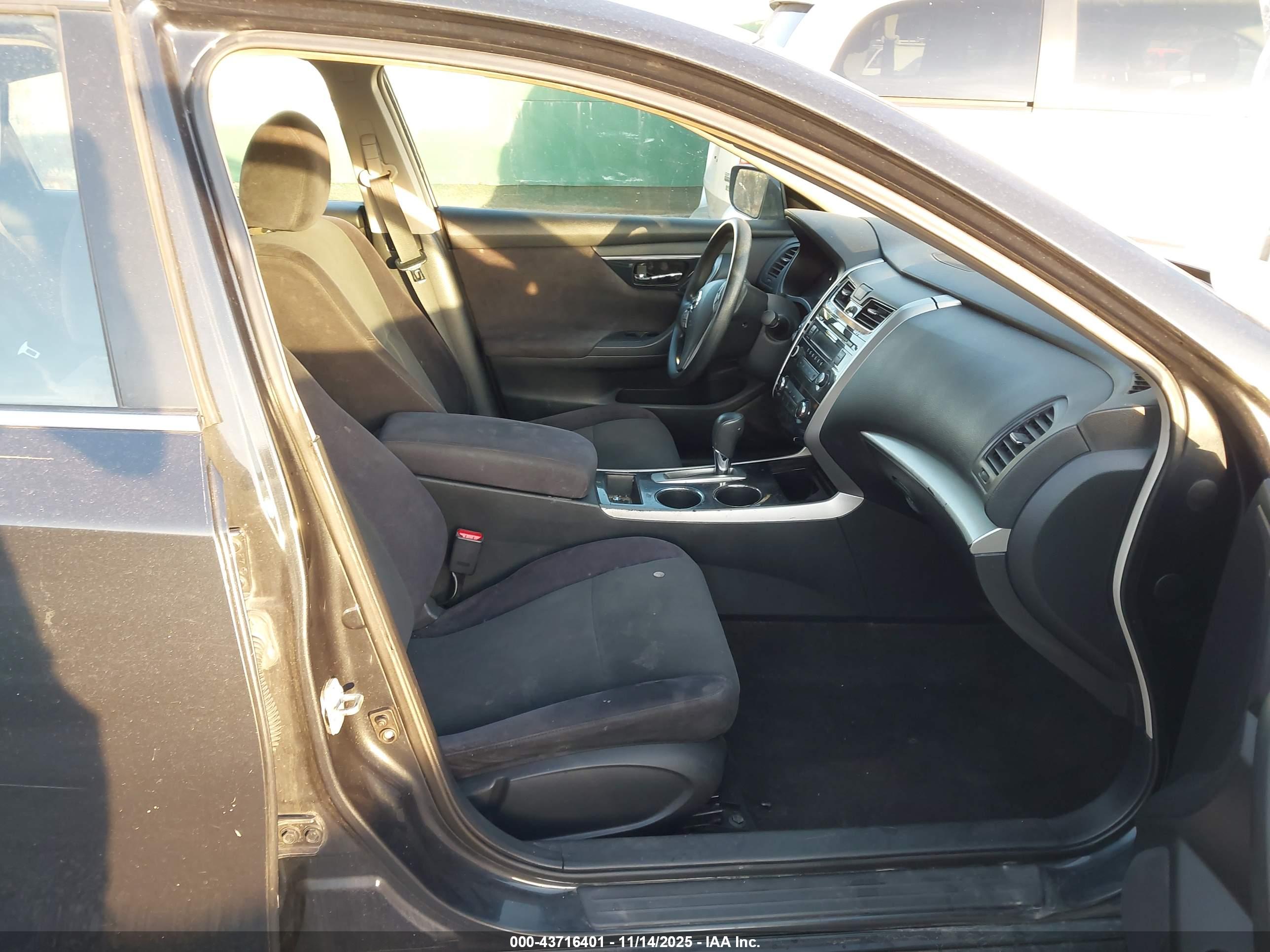 NISSAN ALTIMA image 5