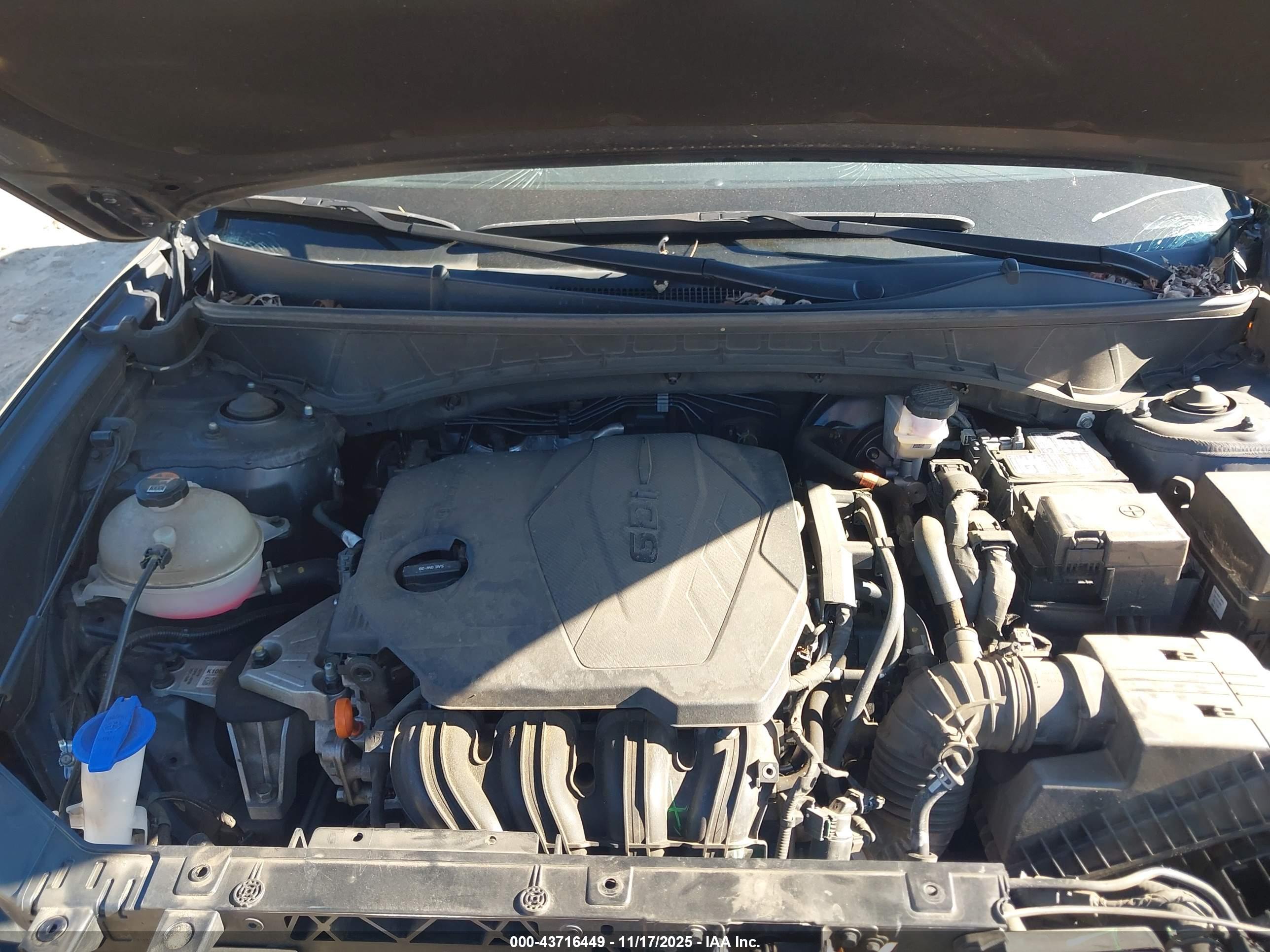 HYUNDAI TUCSON image 10