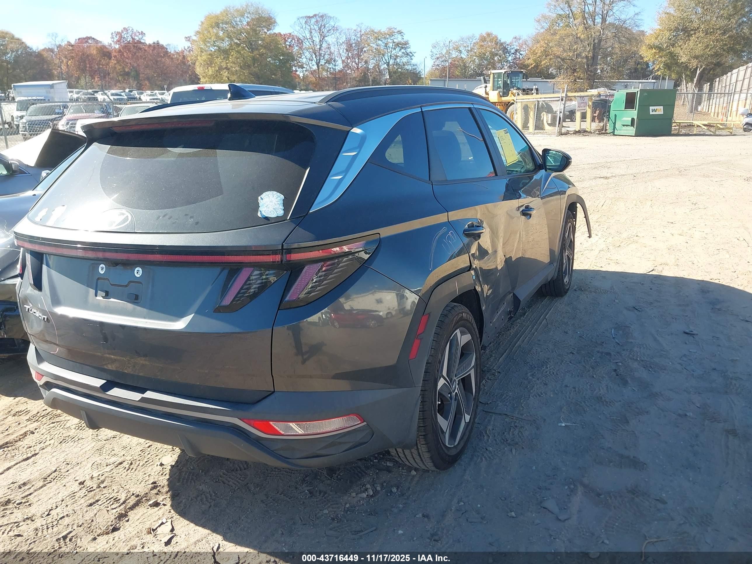 HYUNDAI TUCSON image 4