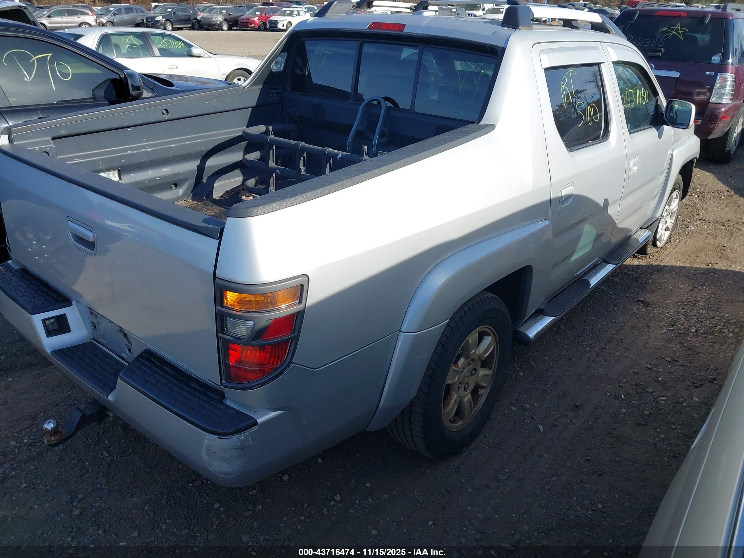 HONDA RIDGELINE image 4
