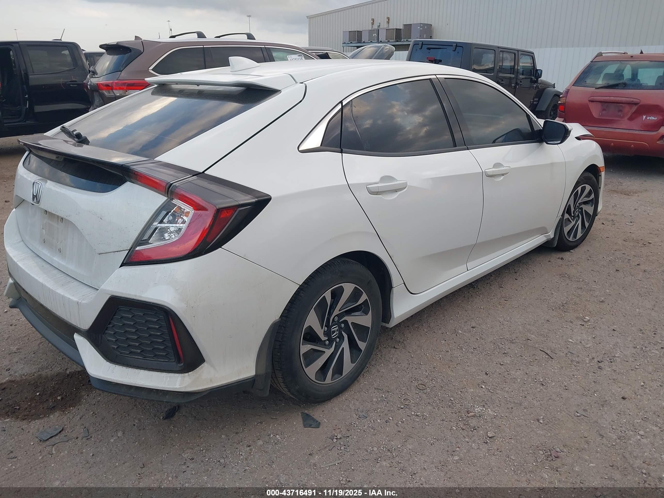 HONDA CIVIC image 4
